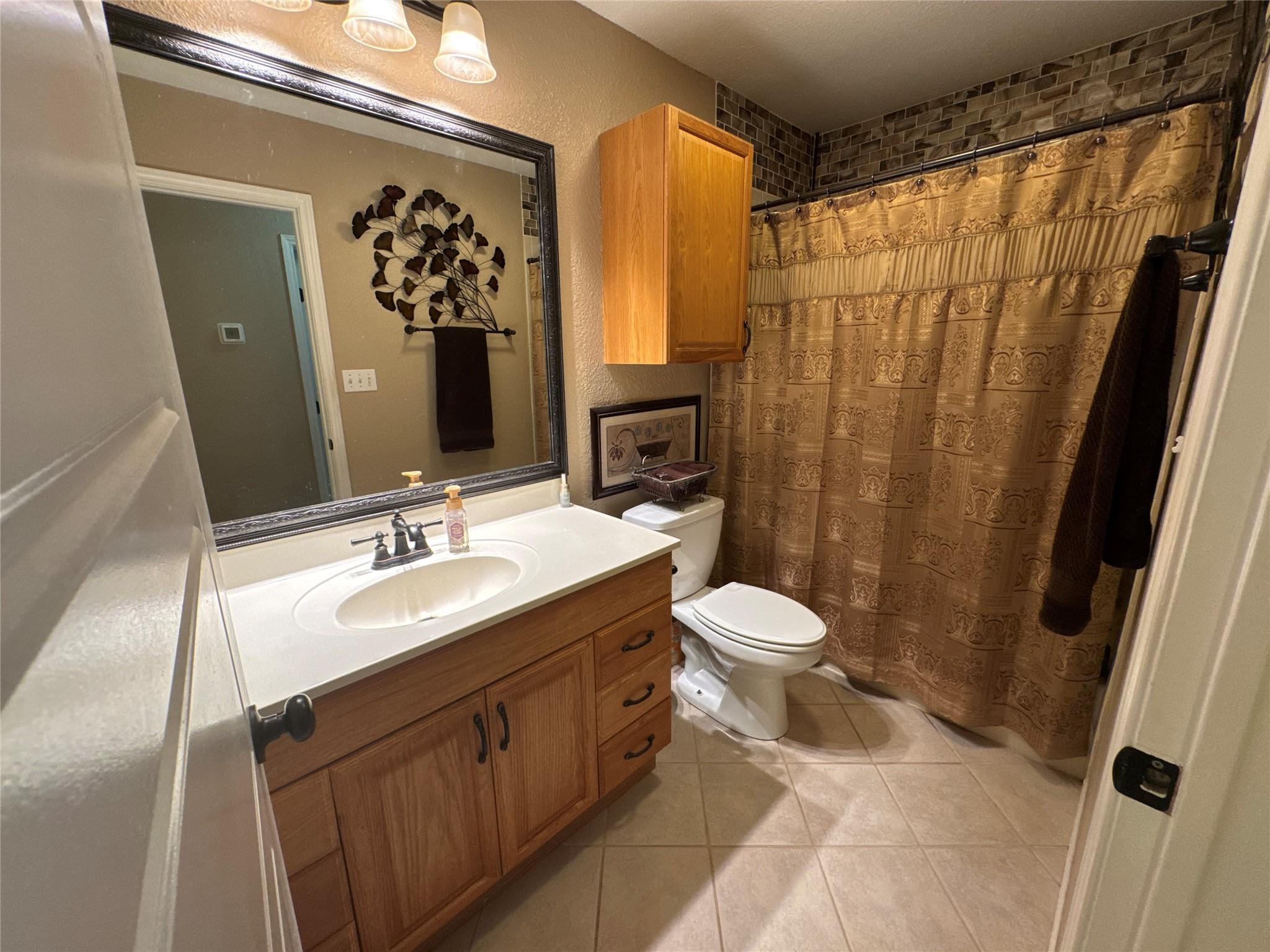 746 Pecan Ln, Cottonwood Shores, TX 78657