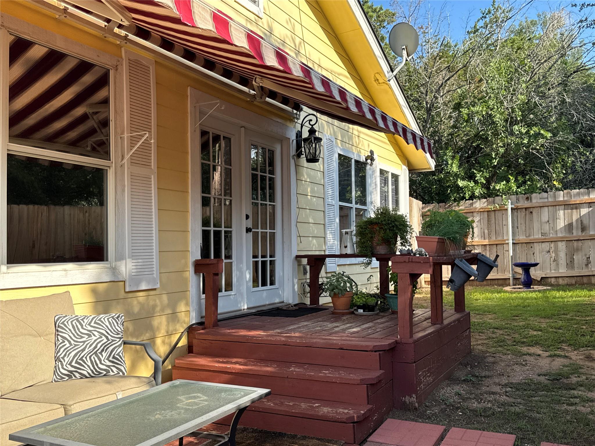 746 Pecan Ln, Cottonwood Shores, TX 78657