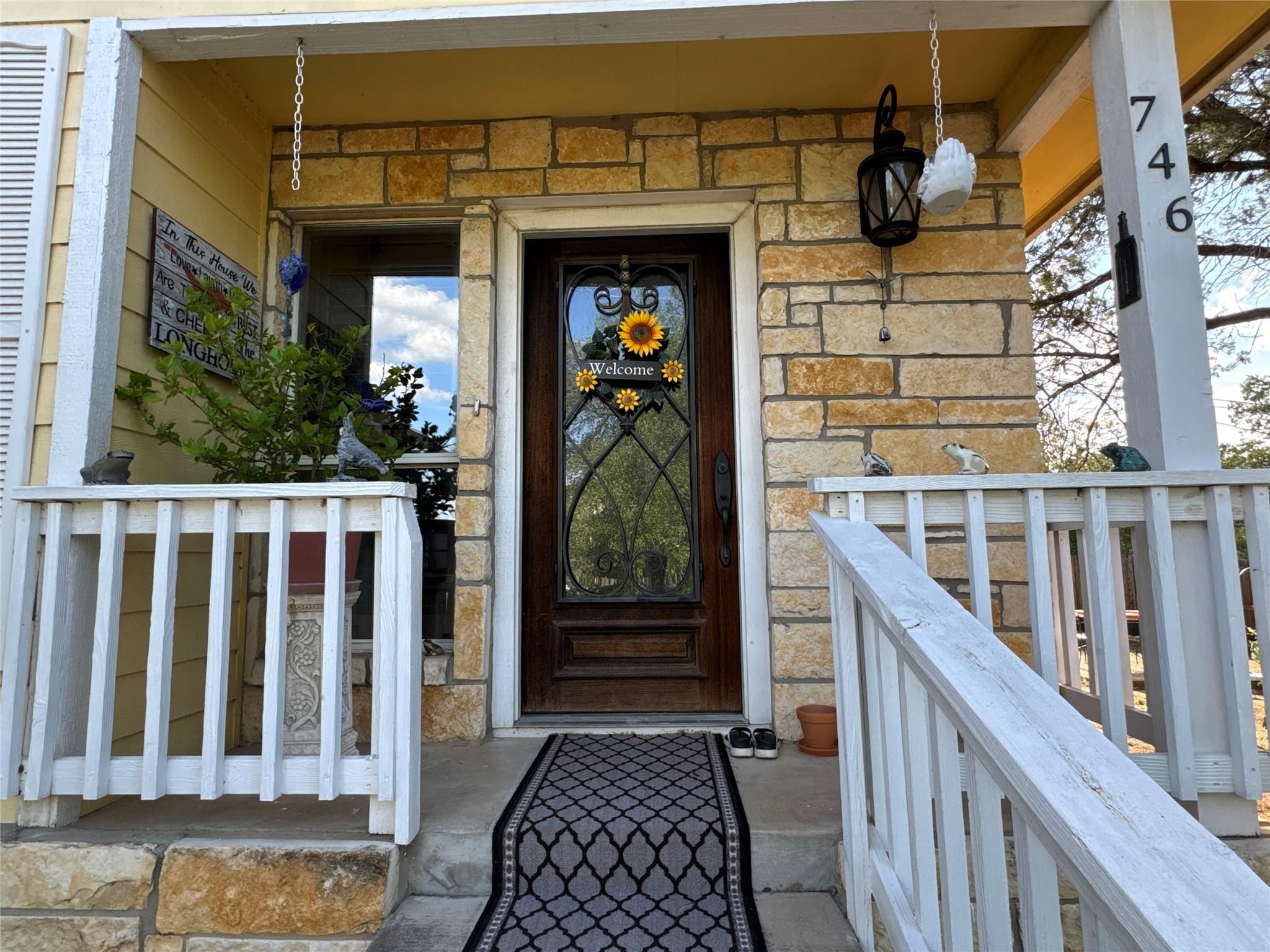 746 Pecan Ln, Cottonwood Shores, TX 78657