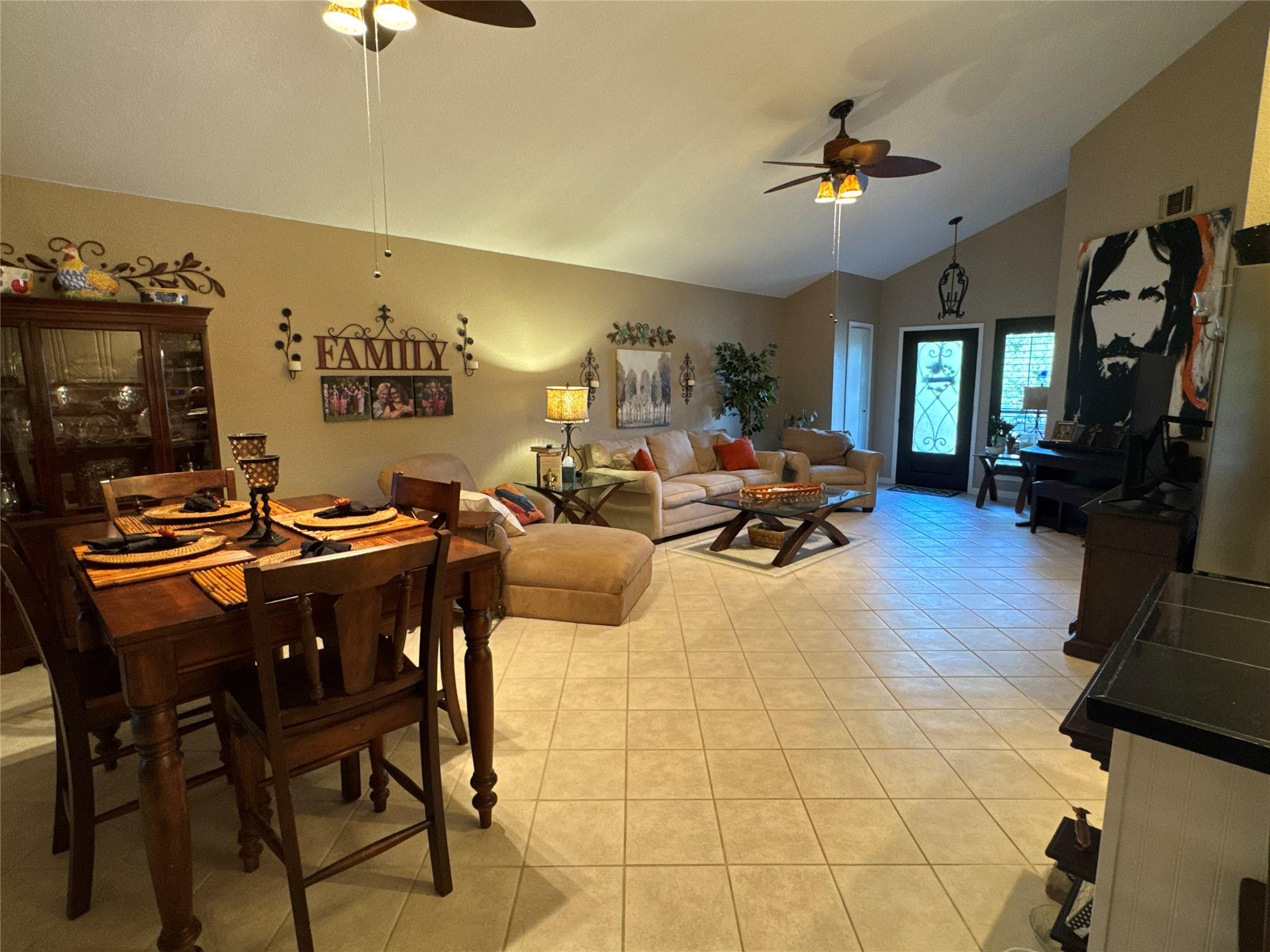 746 Pecan Ln, Cottonwood Shores, TX 78657