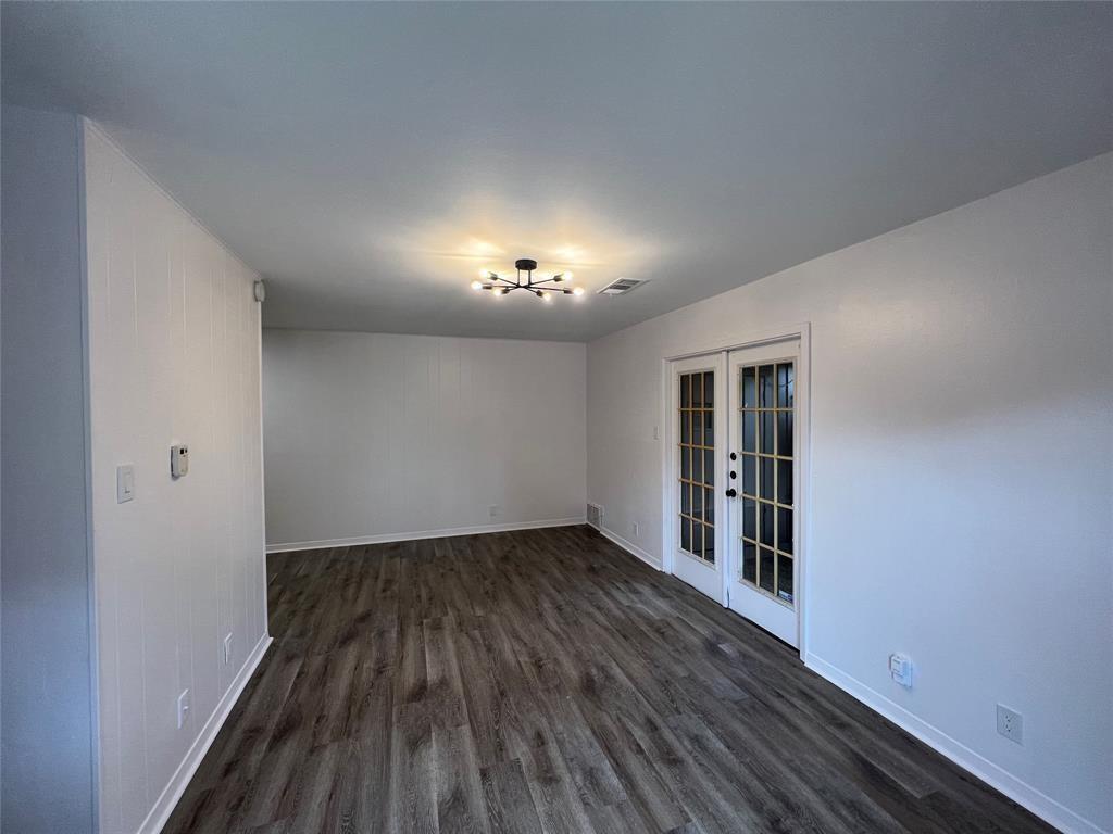 2306 Barton Village Cir # 102, Austin, TX 78704