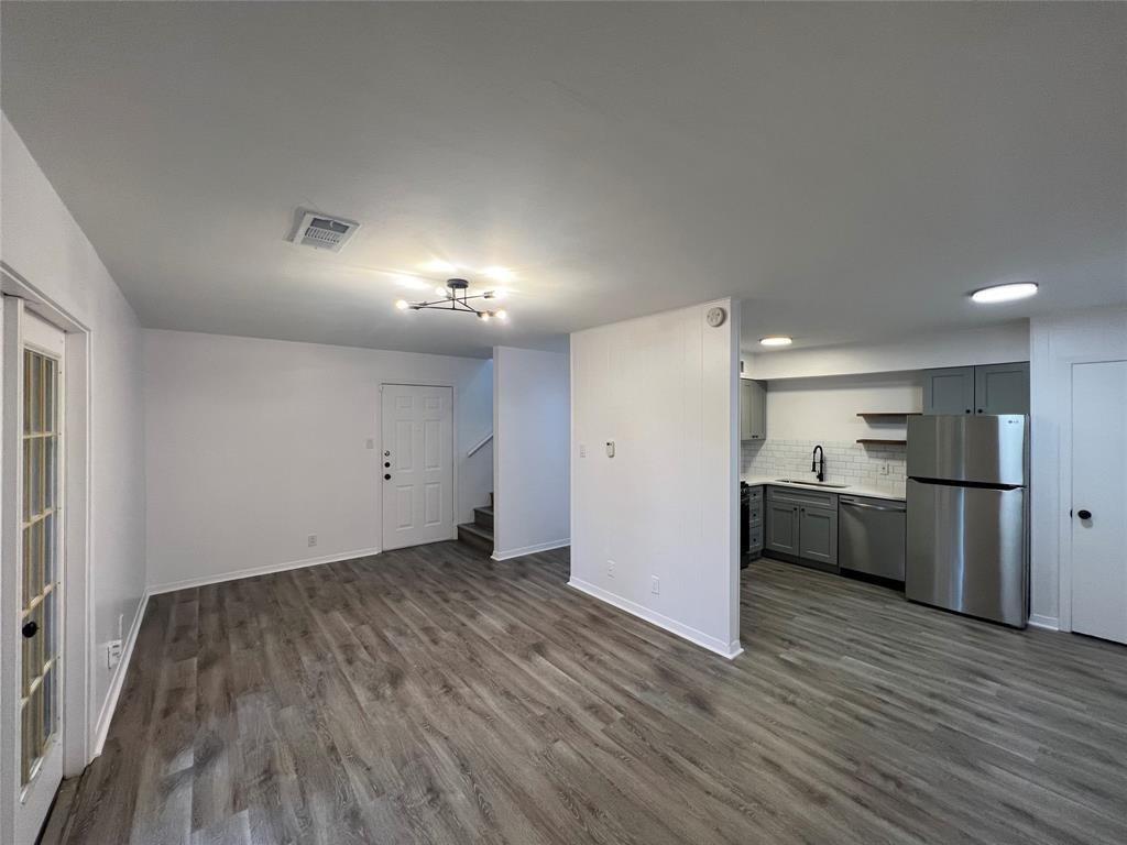 2306 Barton Village Cir # 102, Austin, TX 78704