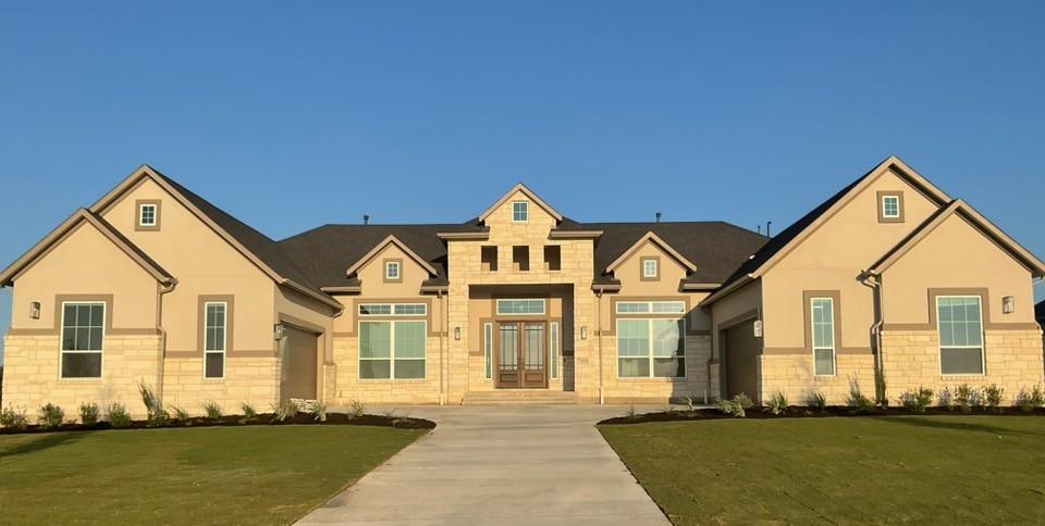 1404 Paxton Ln, Florence, TX 76527