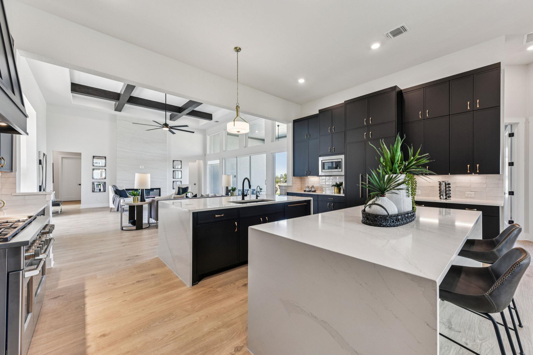 1404 Paxton Ln, Florence, TX 76527