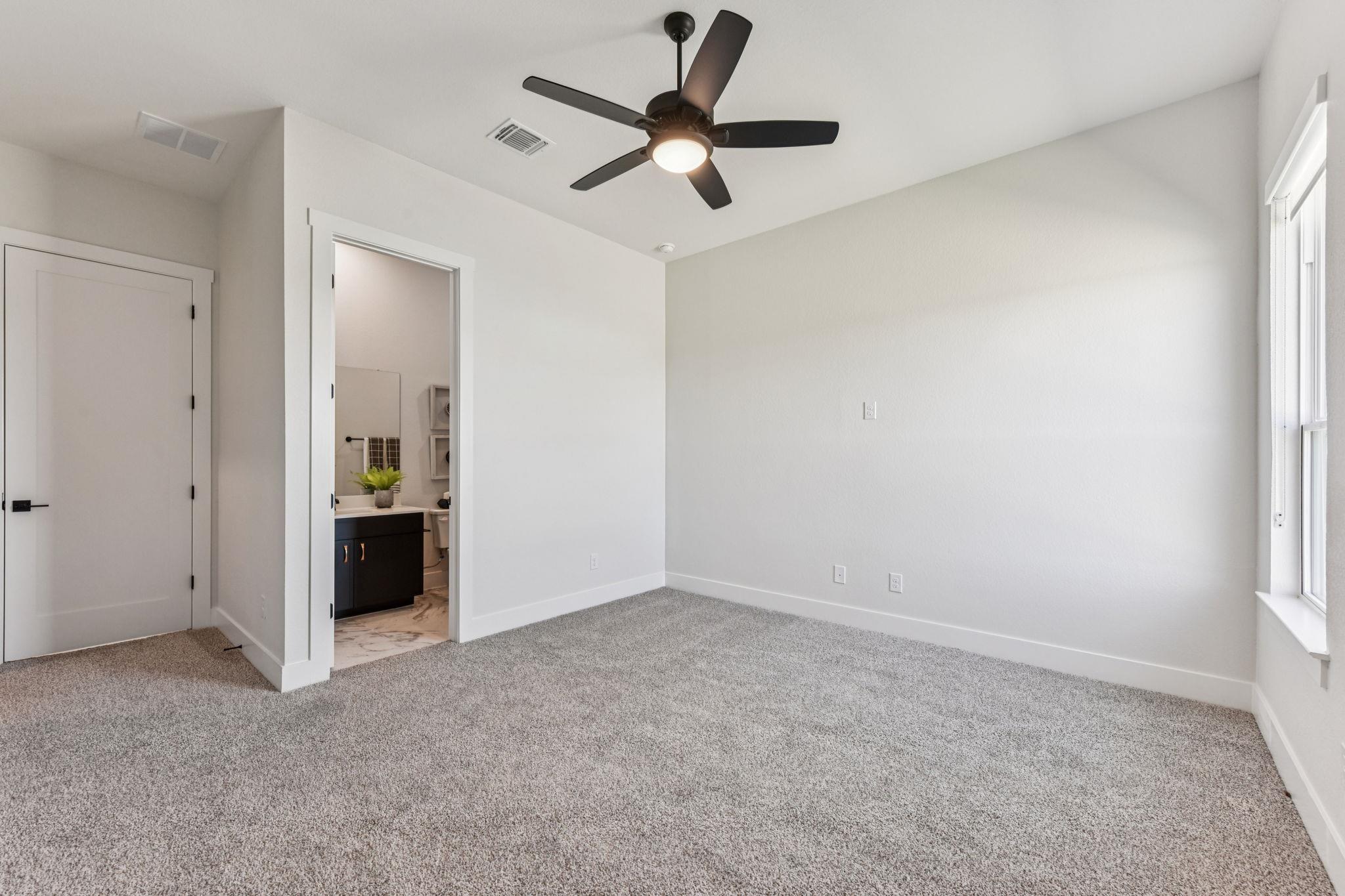 1404 Paxton Ln, Florence, TX 76527