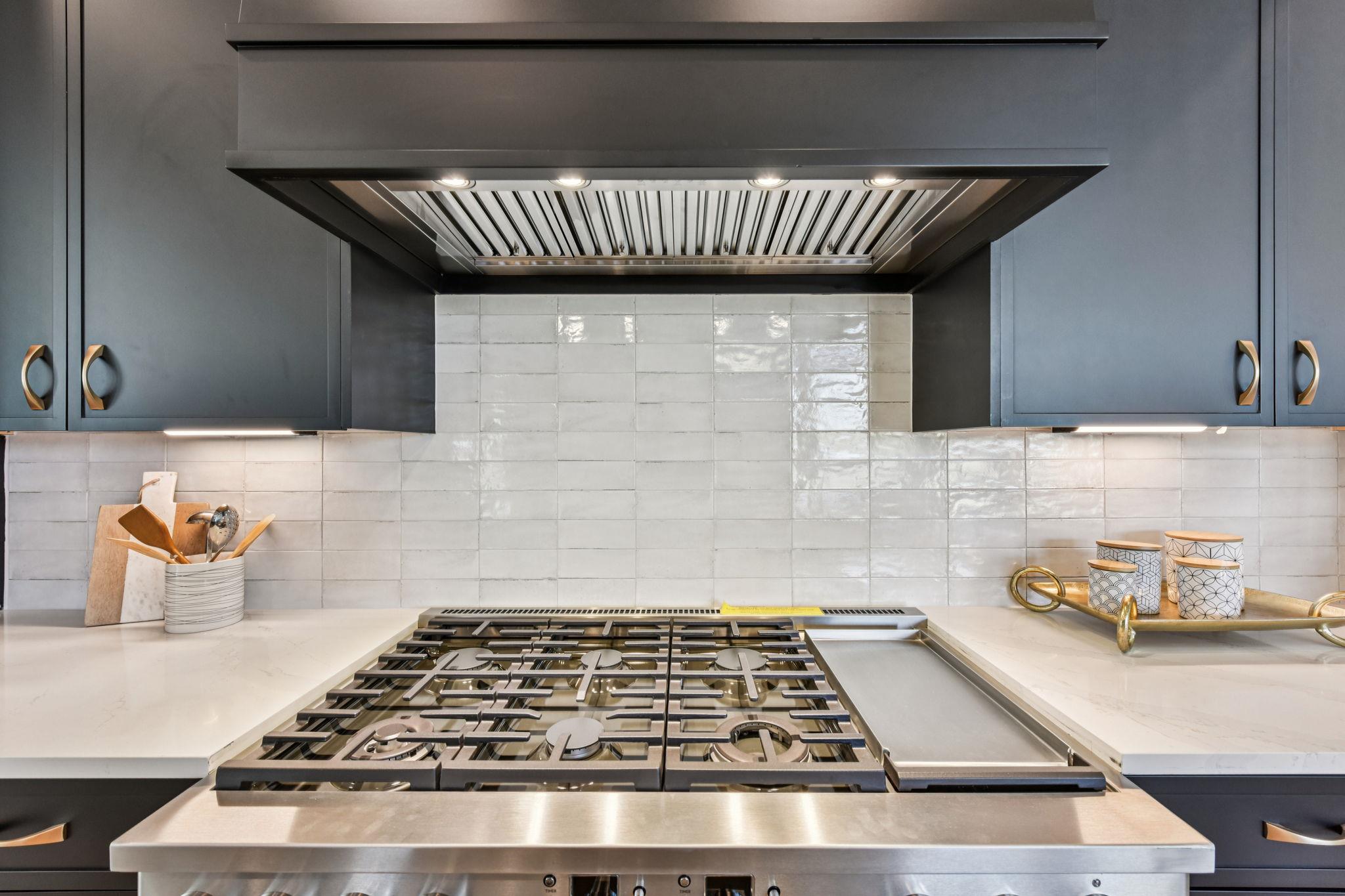 1404 Paxton Ln, Florence, TX 76527