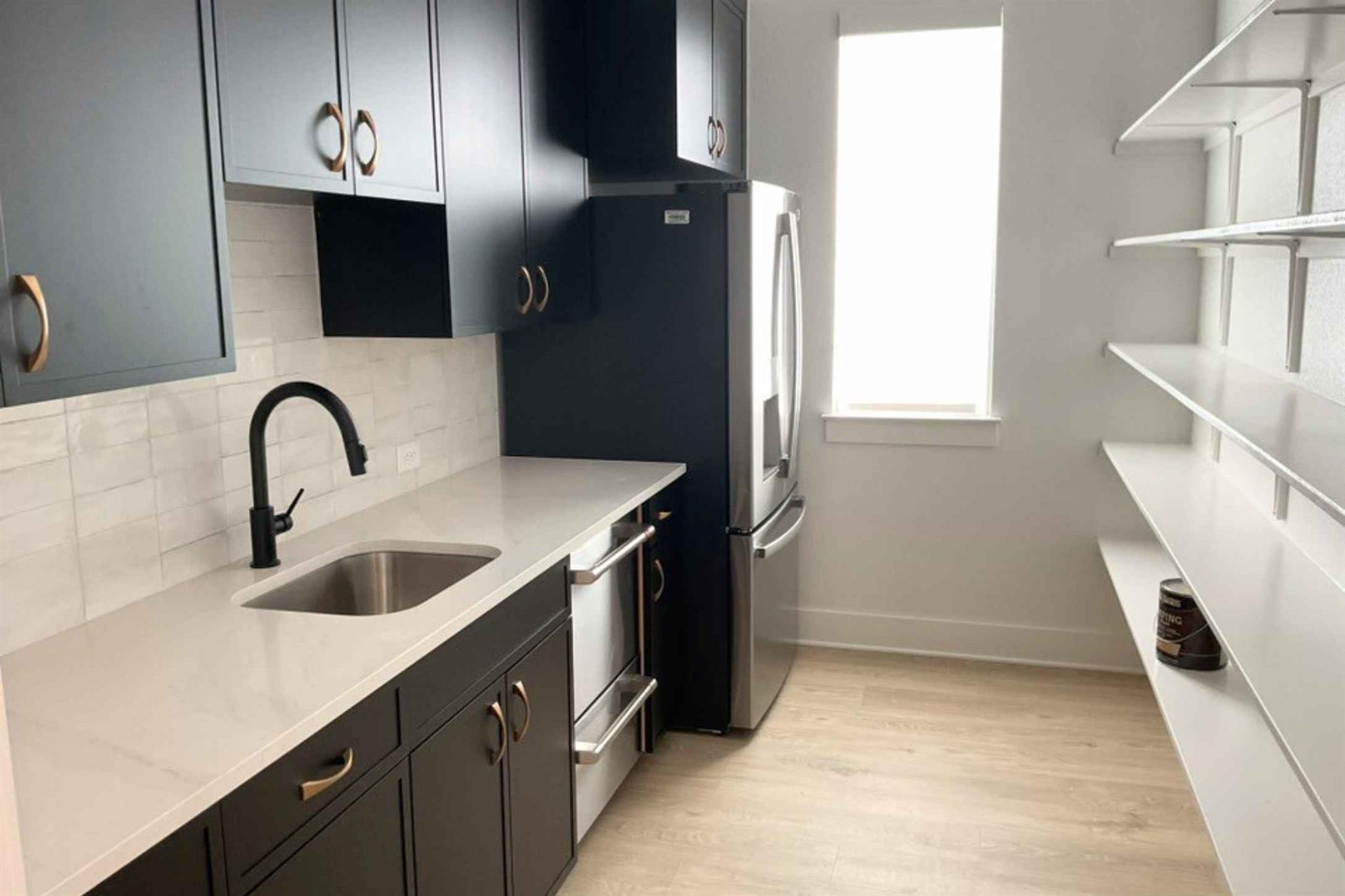 1404 Paxton Ln, Florence, TX 76527