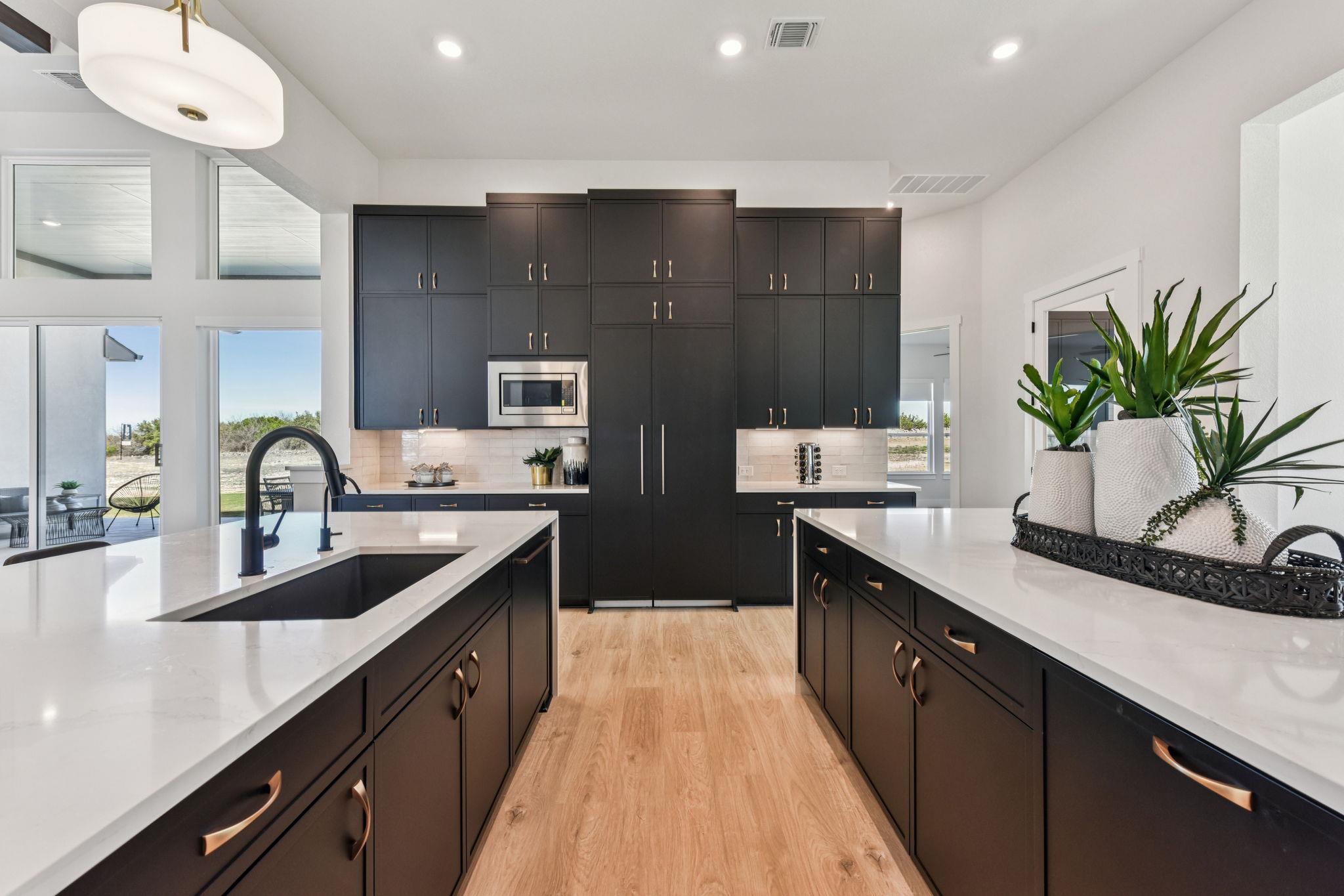 1404 Paxton Ln, Florence, TX 76527