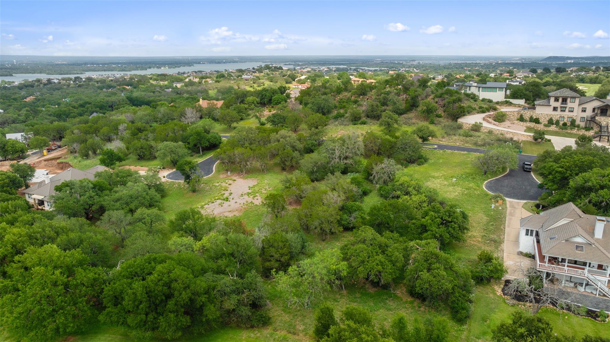 W28039 Wild Horses, Horseshoe Bay, TX 78657