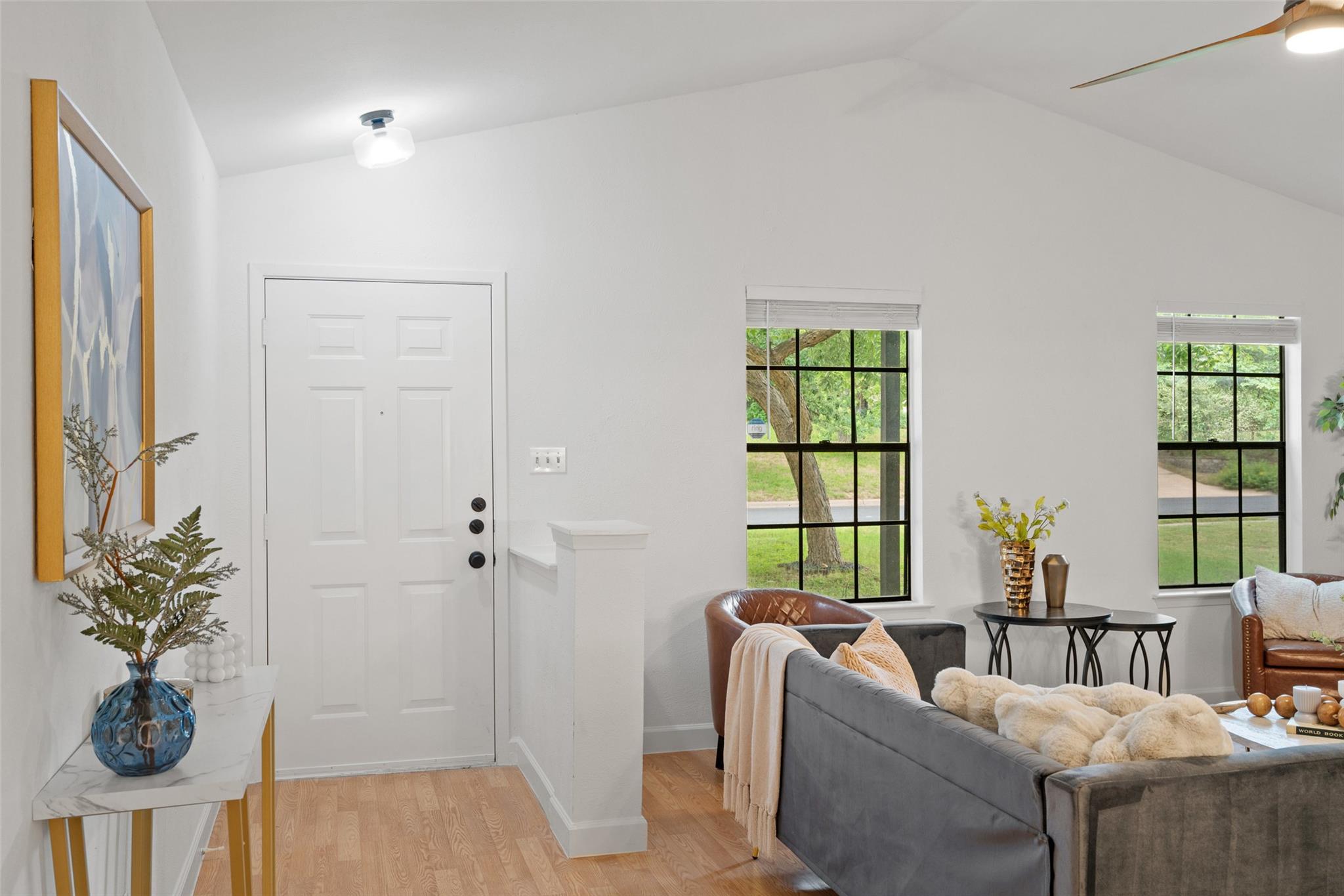 8400 Dixon Dr, Austin, TX 78745