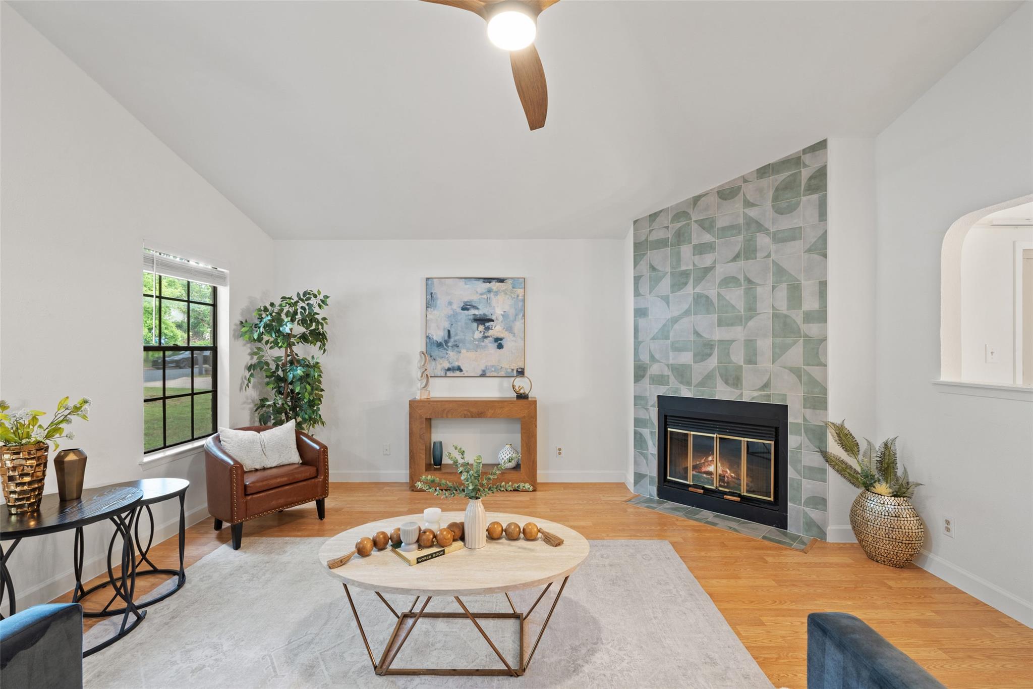 8400 Dixon Dr, Austin, TX 78745