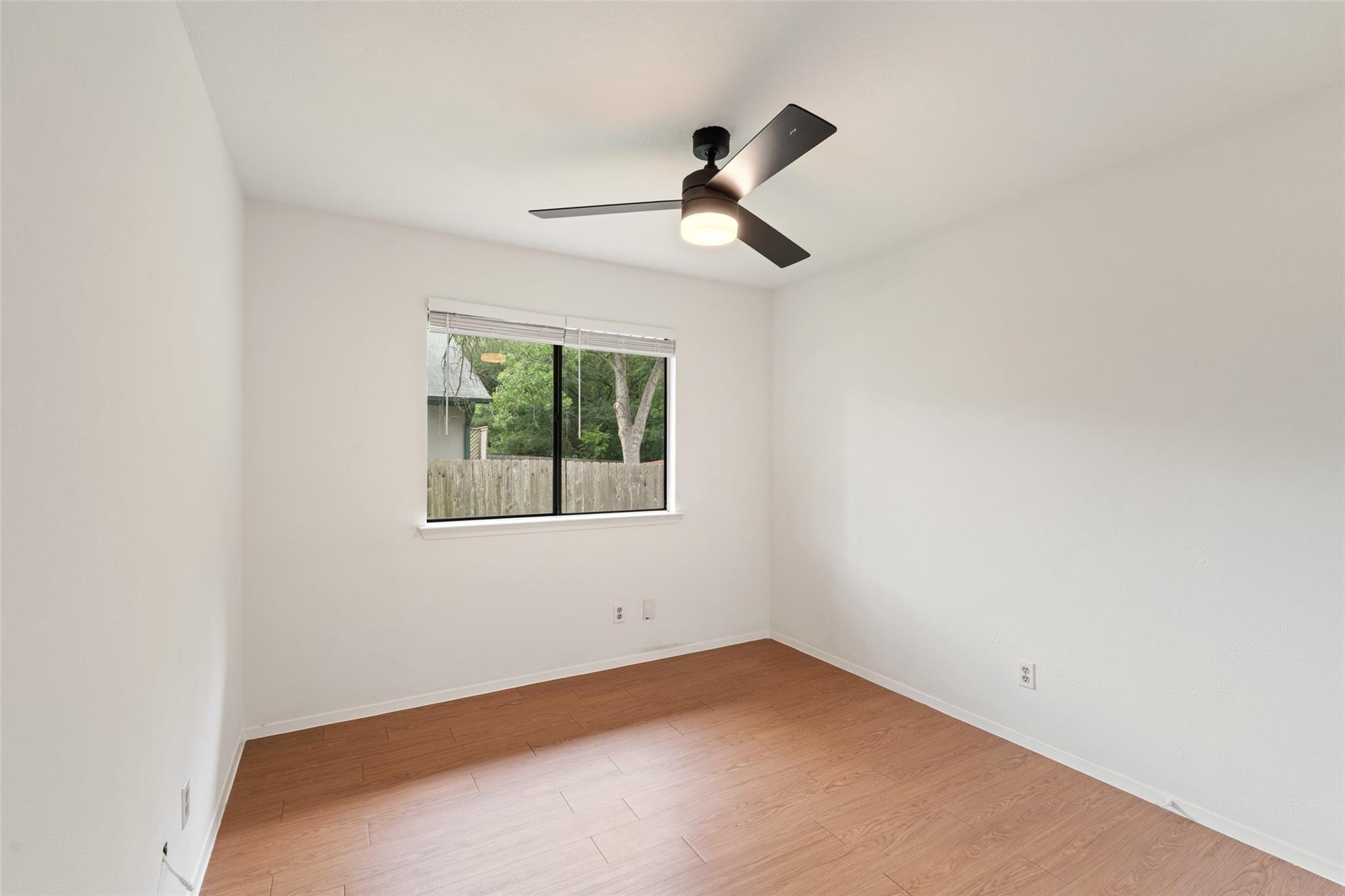 8400 Dixon Dr, Austin, TX 78745
