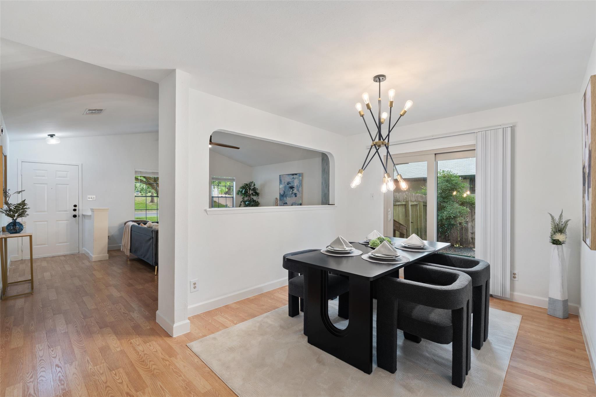8400 Dixon Dr, Austin, TX 78745
