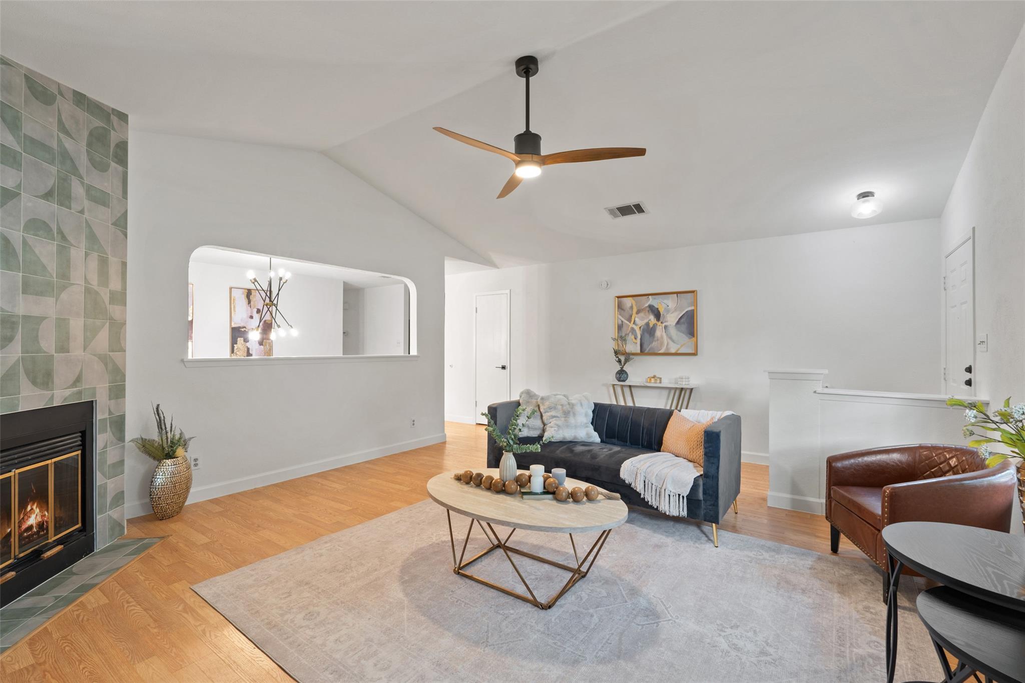 8400 Dixon Dr, Austin, TX 78745