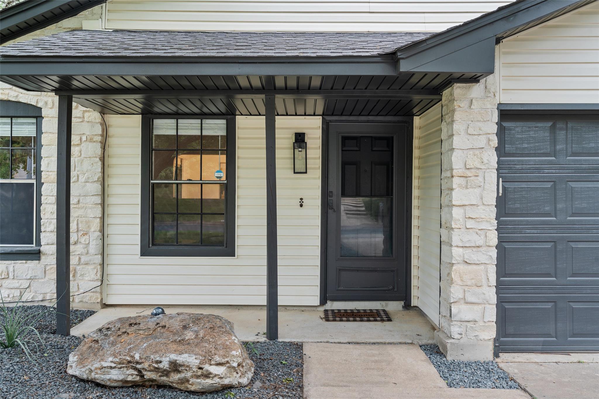 8400 Dixon Dr, Austin, TX 78745