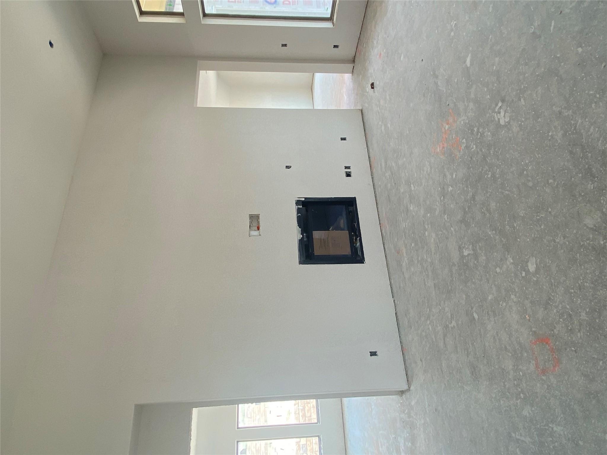 912 S Hemingway Loop, Liberty Hill, TX 78642