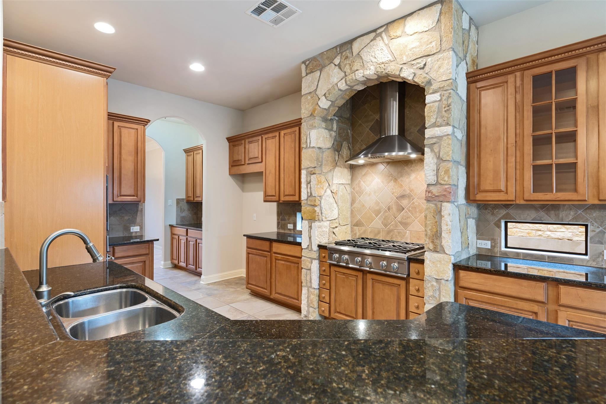 106 Feritti Dr, Austin, TX 78734