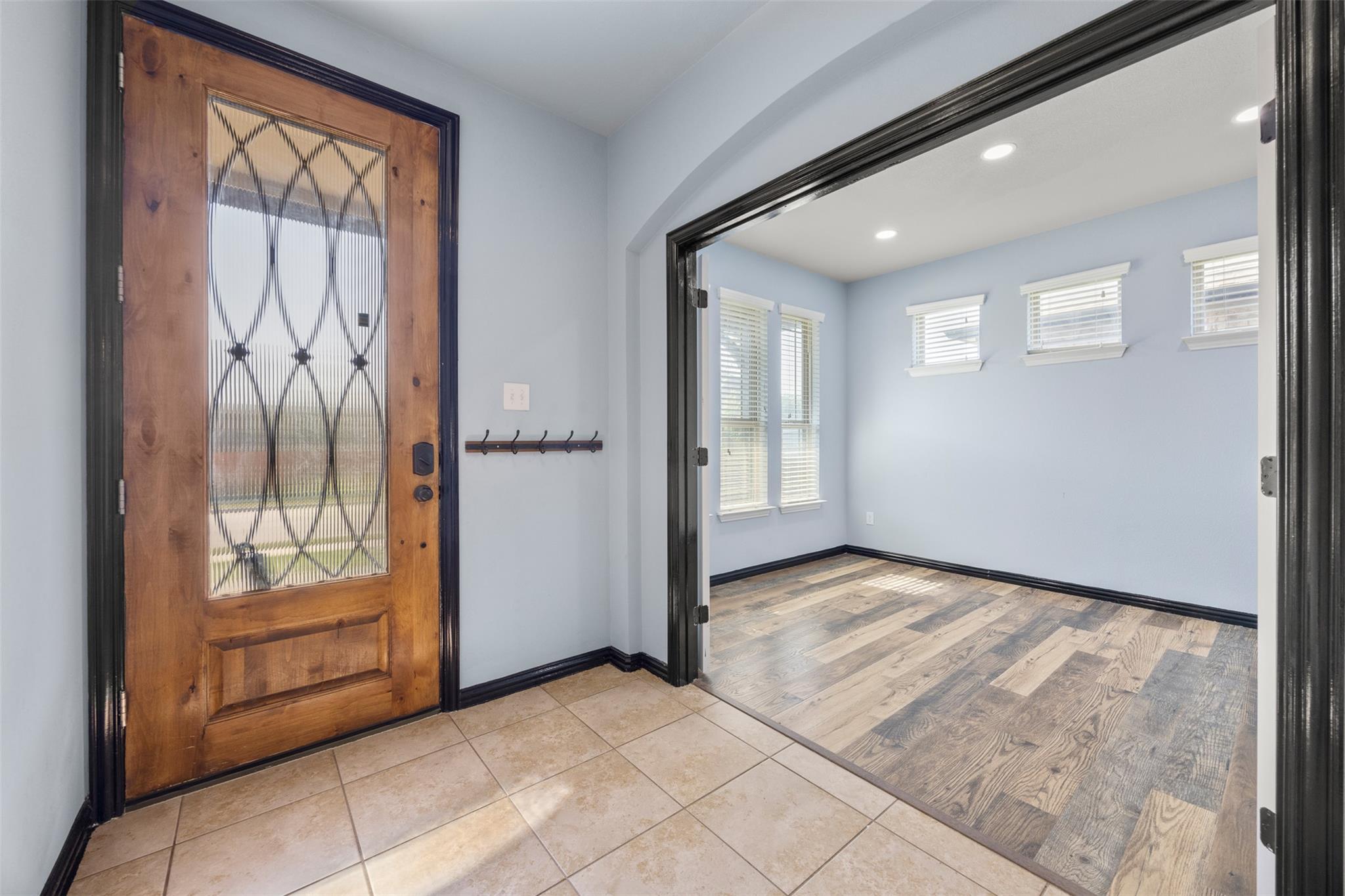 529 Oyster Crk, Buda, TX 78610