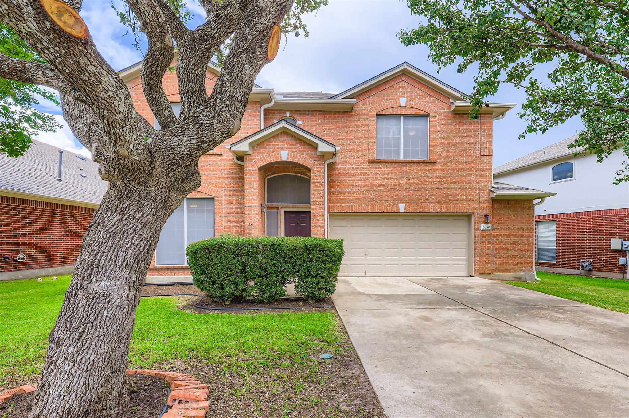 6050 Almelo Dr, Round Rock, TX 78681