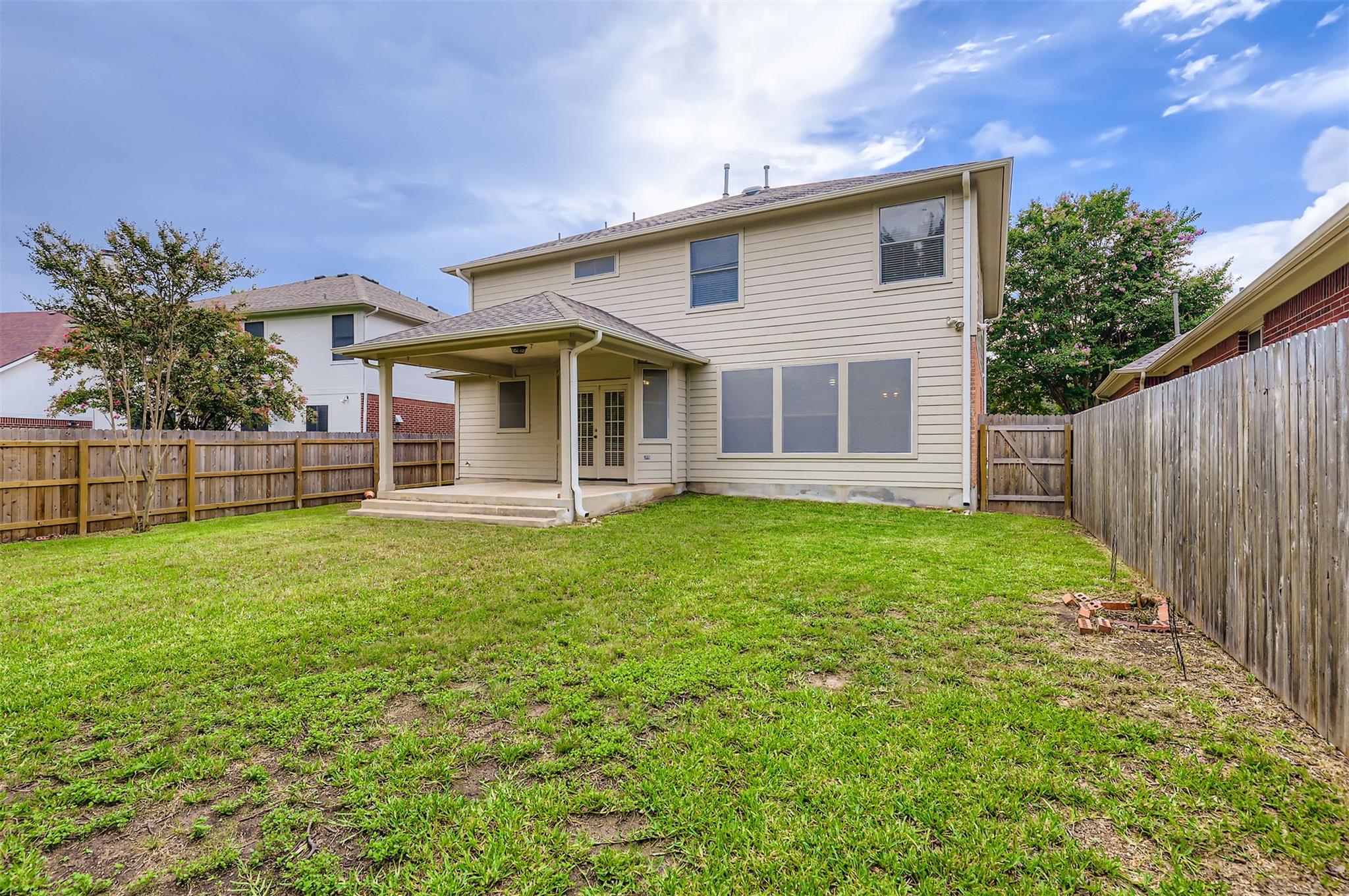 6050 Almelo Dr, Round Rock, TX 78681