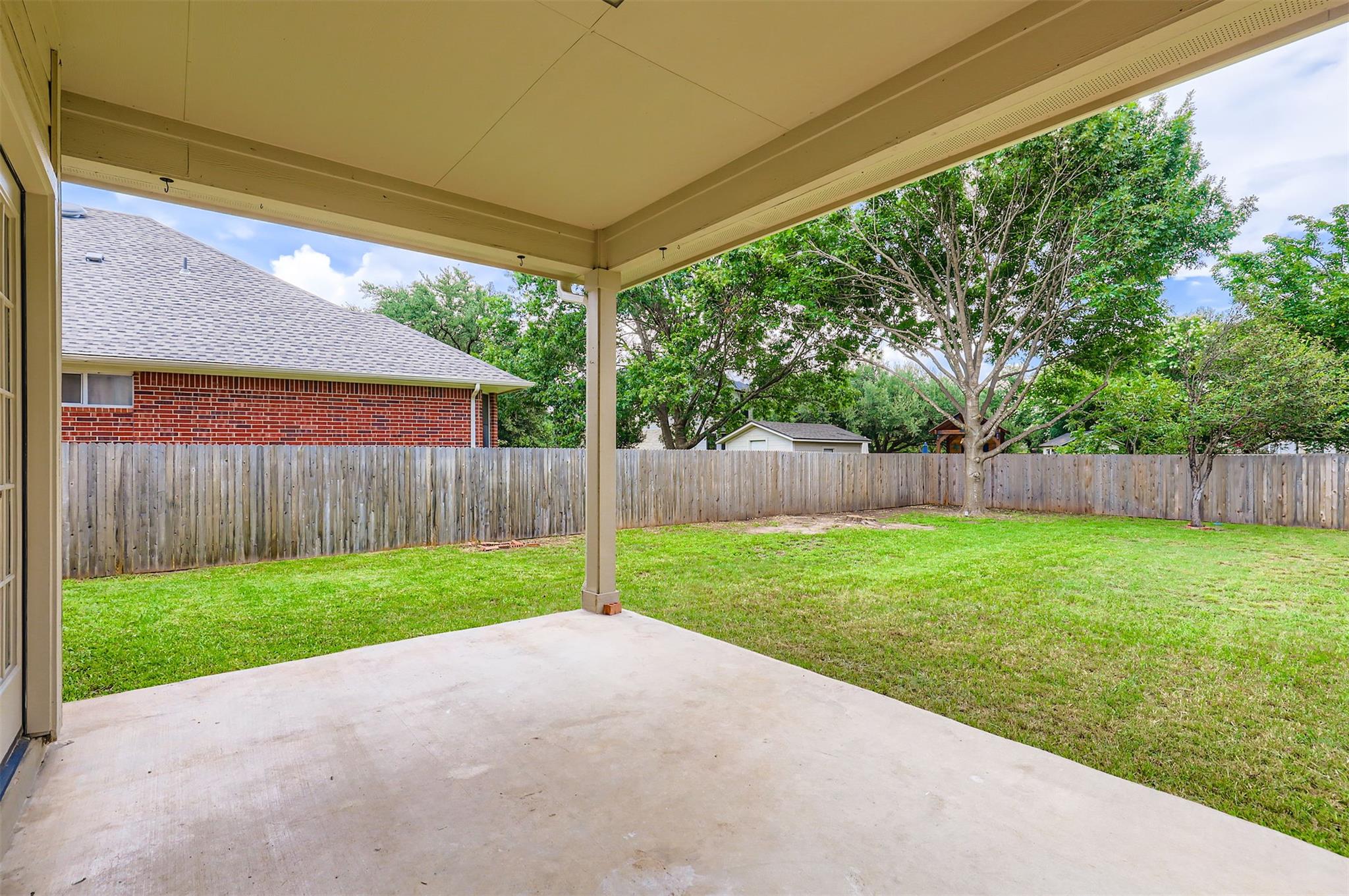 6050 Almelo Dr, Round Rock, TX 78681