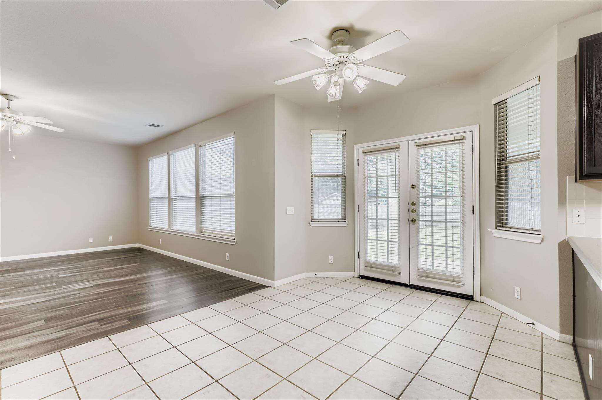 6050 Almelo Dr, Round Rock, TX 78681