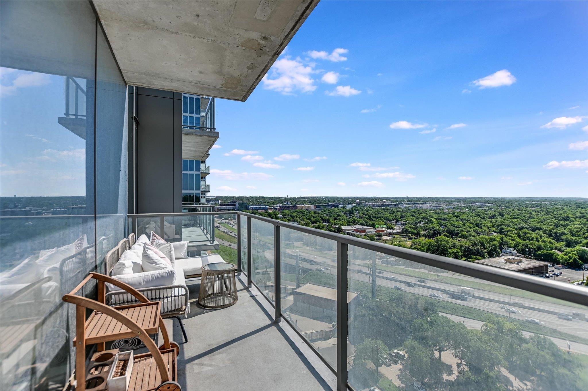 44 East Ave # 1909, Austin, TX 78701