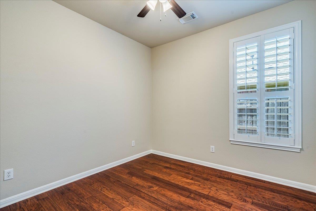 301 Flagstone Ct, Cedar Park, TX 78613