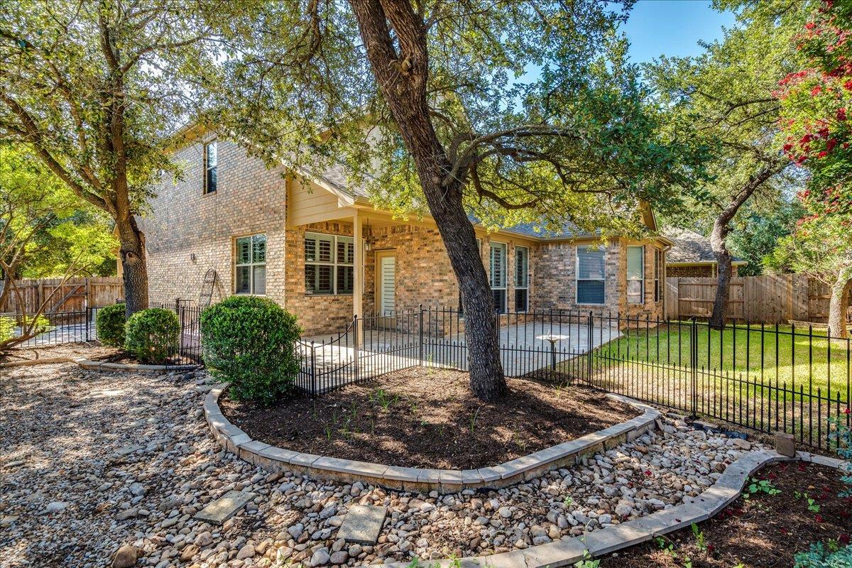 301 Flagstone Ct, Cedar Park, TX 78613