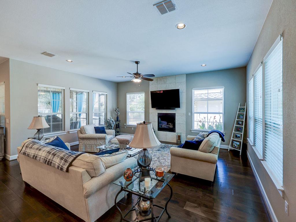 217 Skipping Cedar St, San Marcos, TX 78666