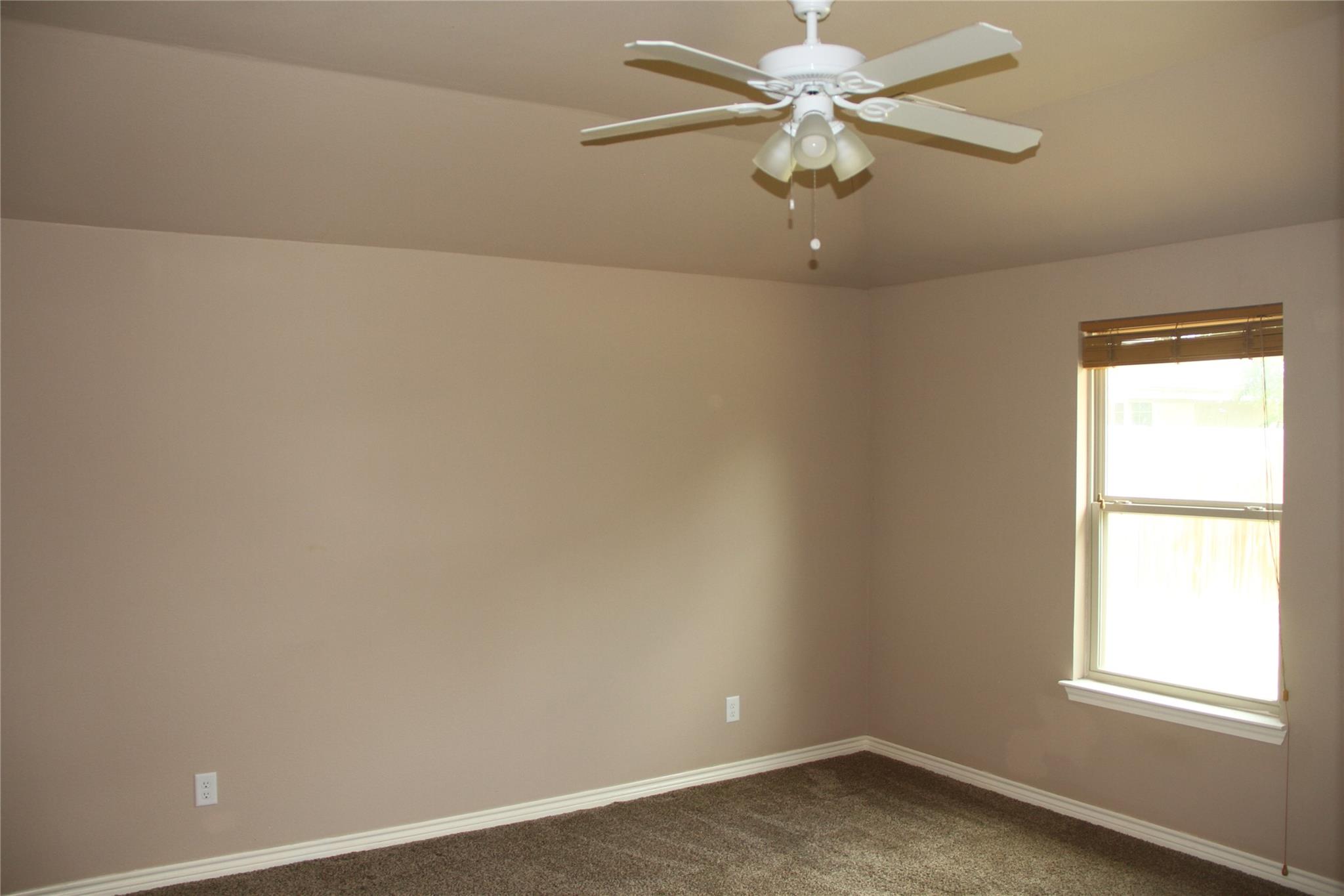 121 Bluebonnet Dr, Early, TX 76802