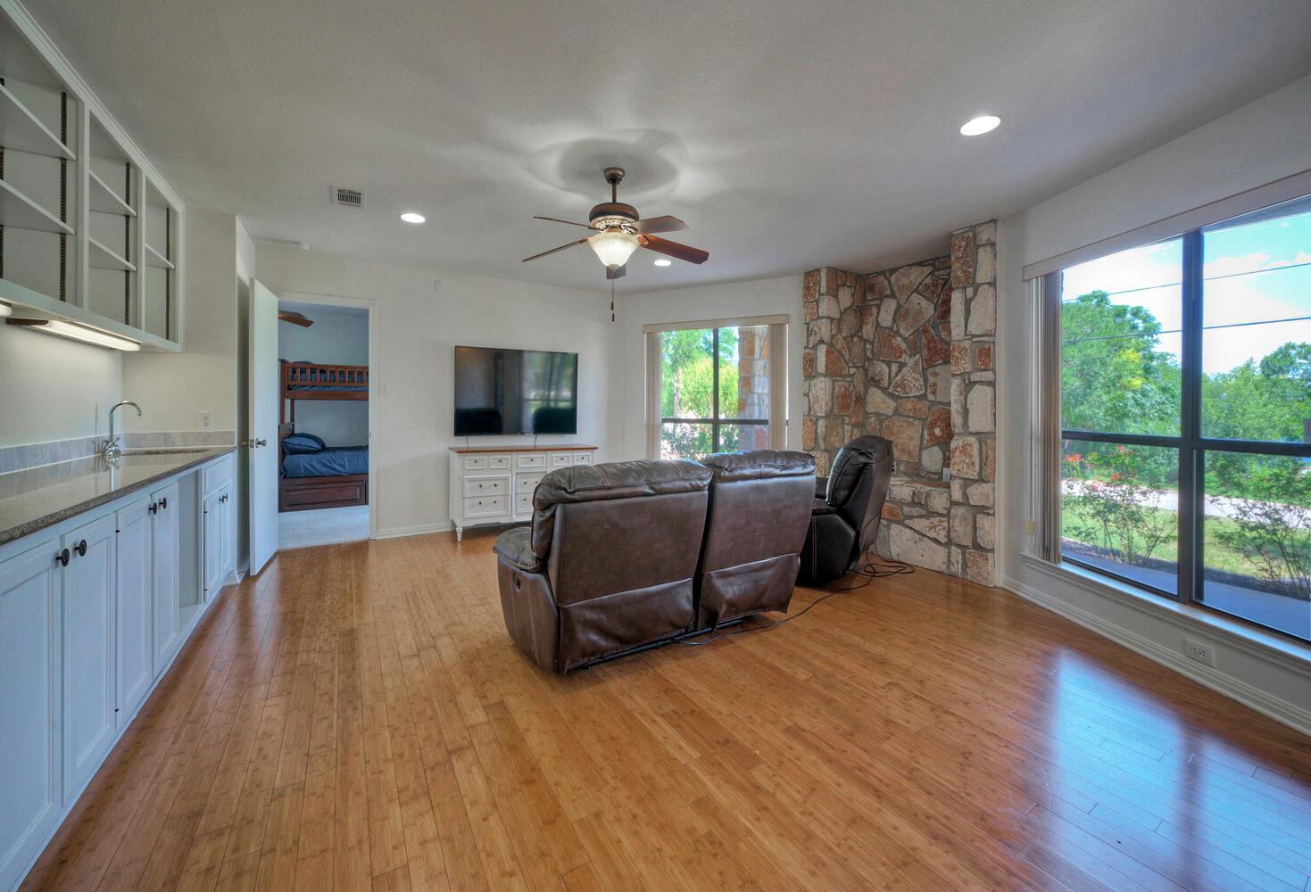 13111 Mansfield Dr, Austin, TX 78732