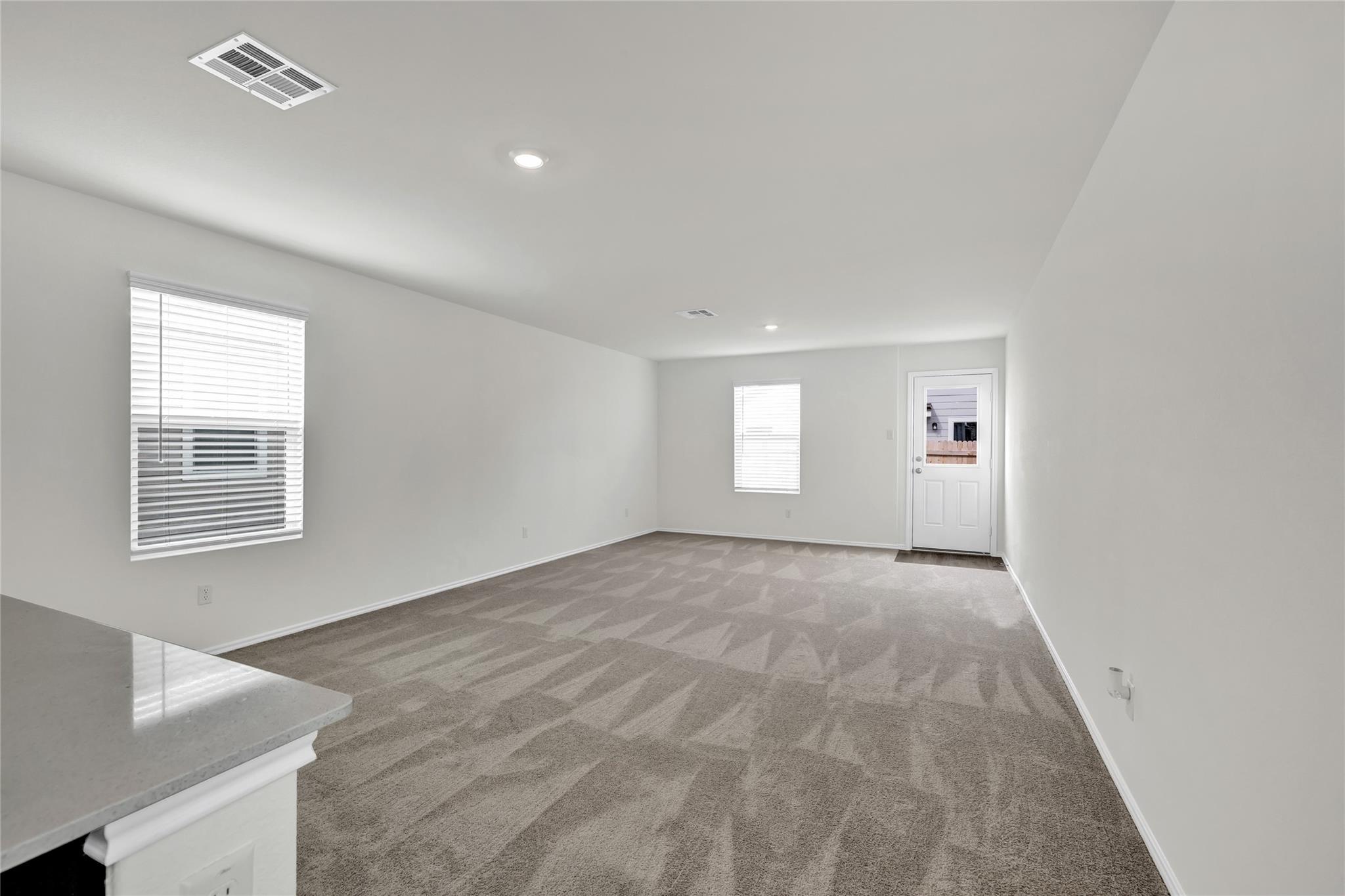 231 Gabbro Gdns, Maxwell, TX 78656