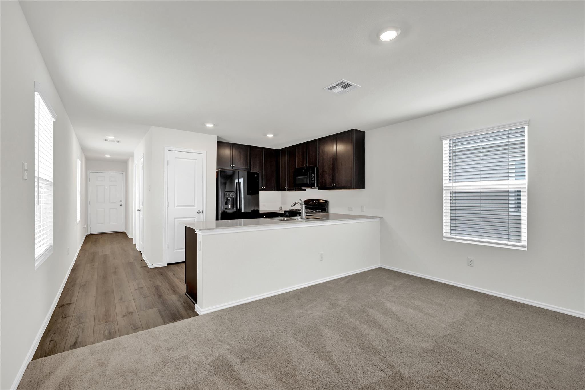 231 Gabbro Gdns, Maxwell, TX 78656