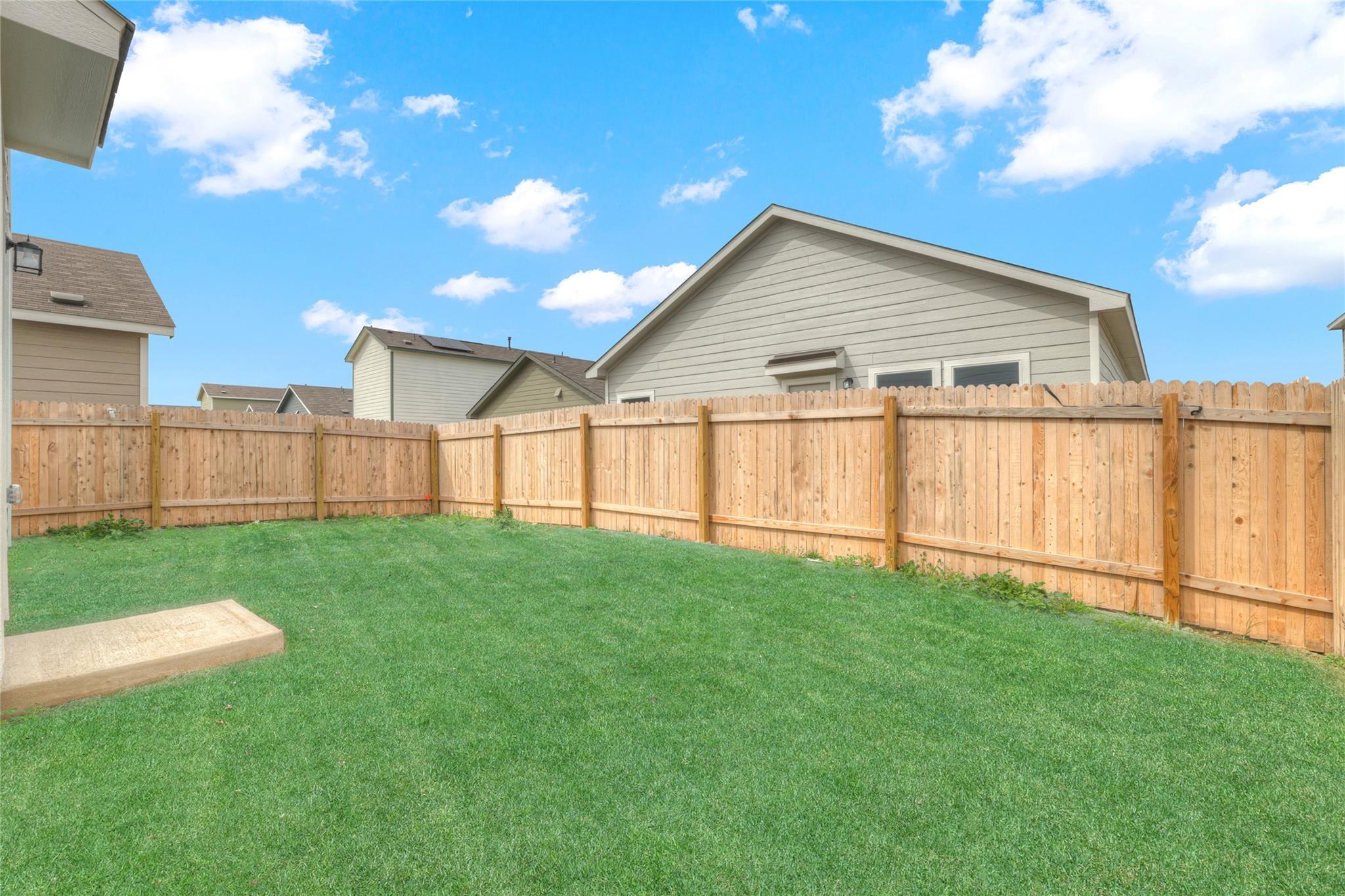 231 Gabbro Gdns, Maxwell, TX 78656