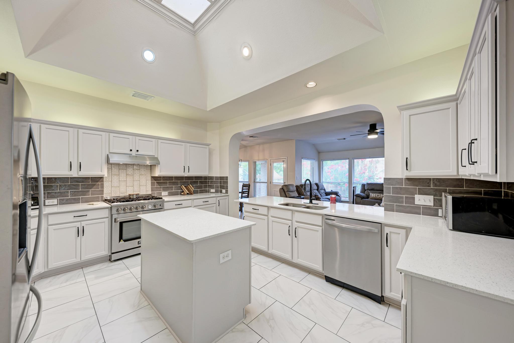 500 Olympic Dr, Pflugerville, TX 78660