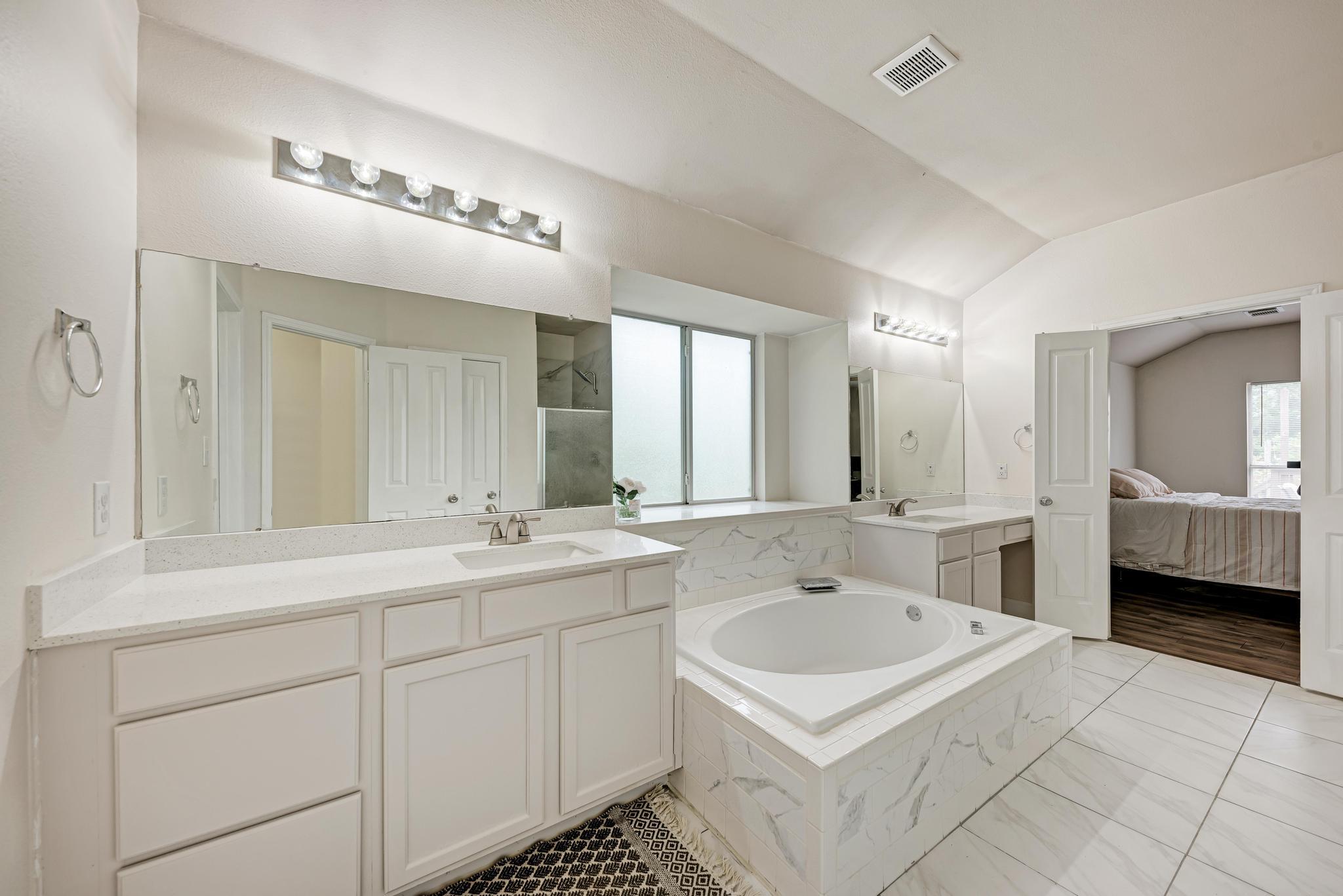 500 Olympic Dr, Pflugerville, TX 78660