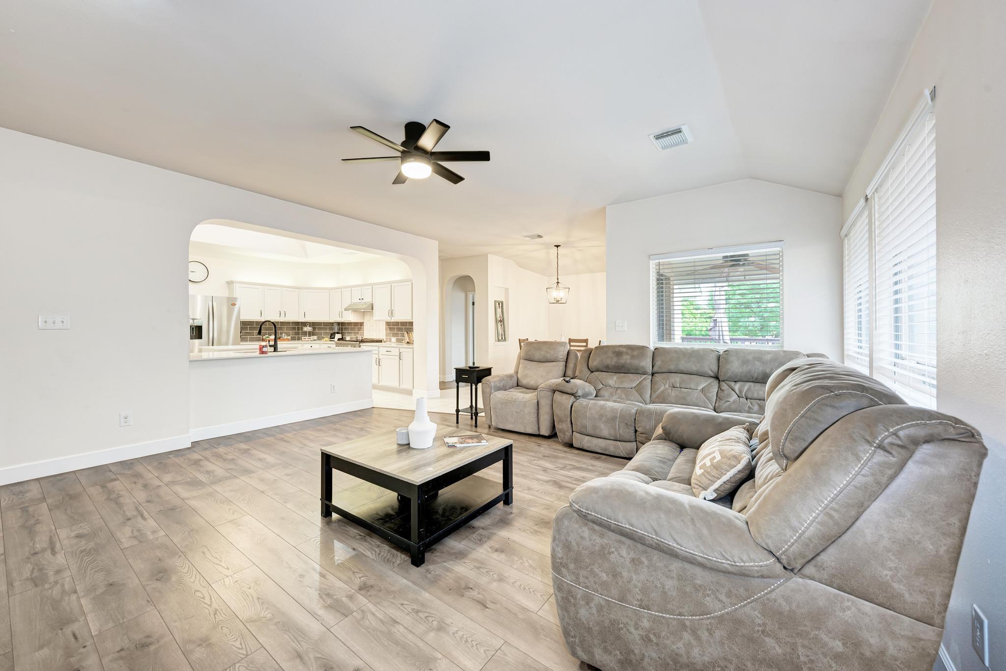 500 Olympic Dr, Pflugerville, TX 78660
