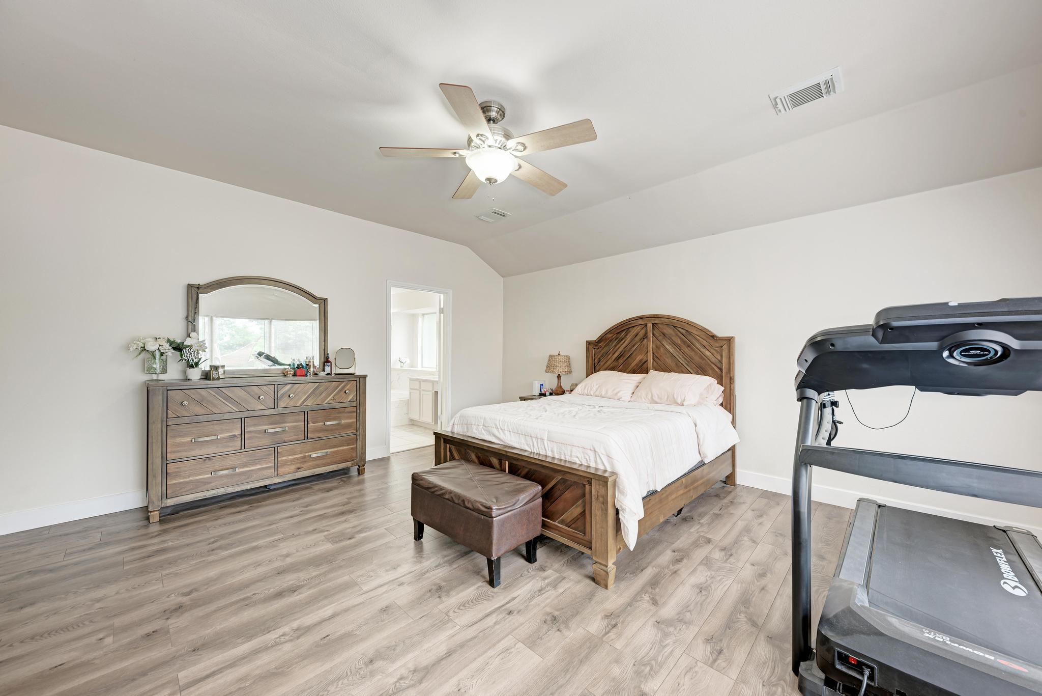 500 Olympic Dr, Pflugerville, TX 78660