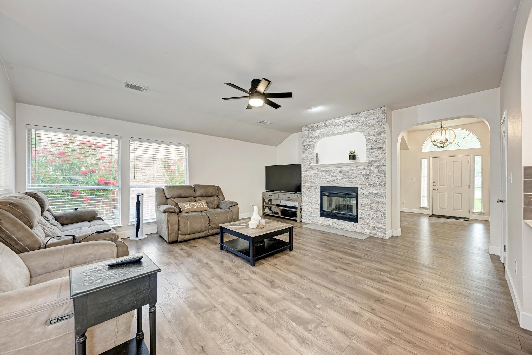500 Olympic Dr, Pflugerville, TX 78660