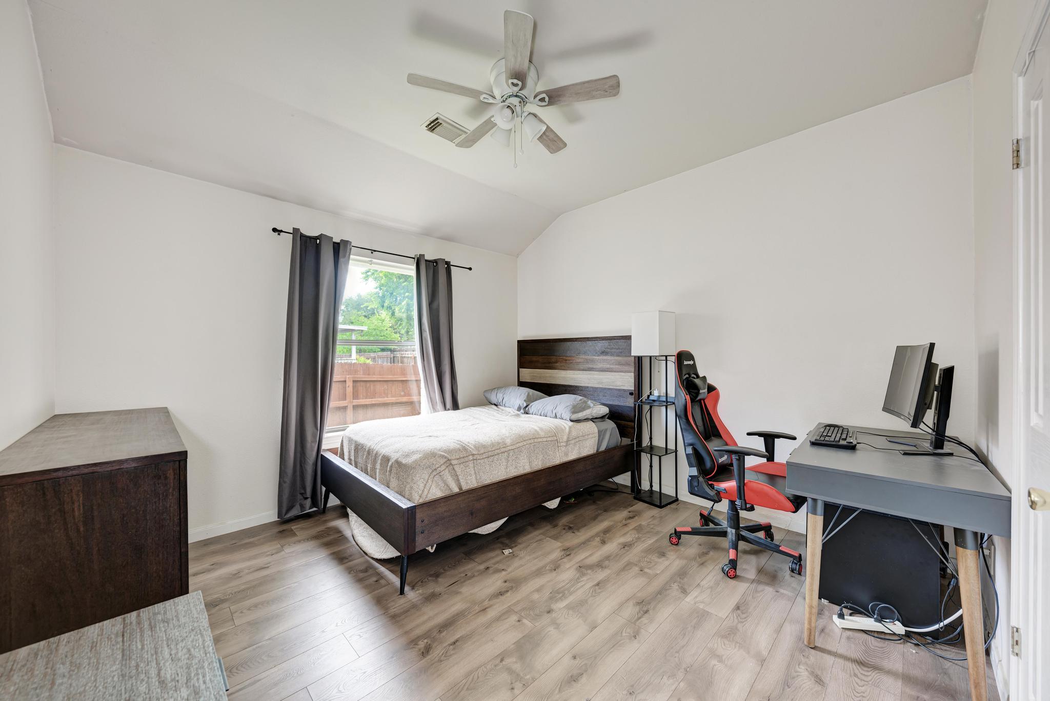 500 Olympic Dr, Pflugerville, TX 78660