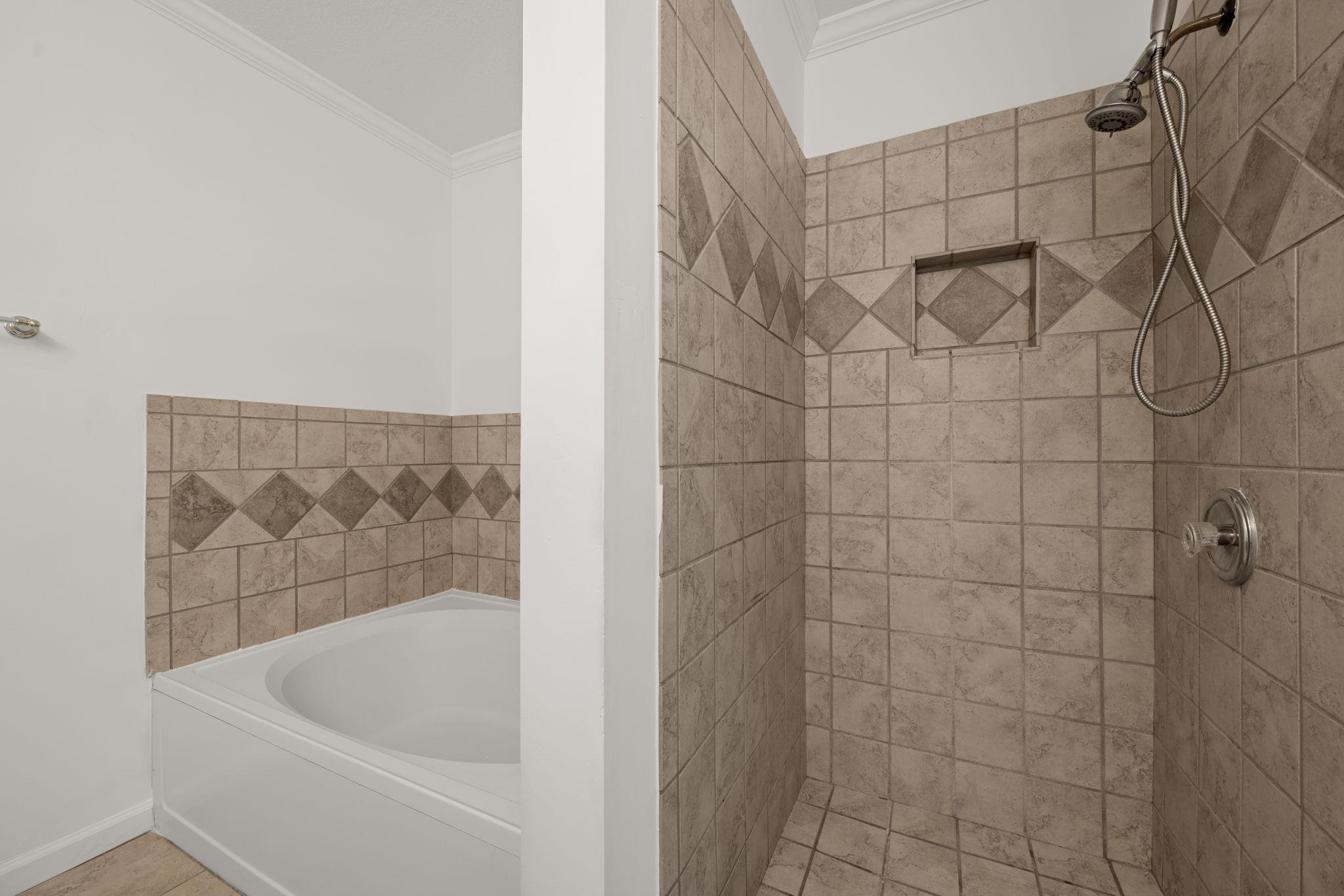 707 Eaglecreek Dr, Leander, TX 78641