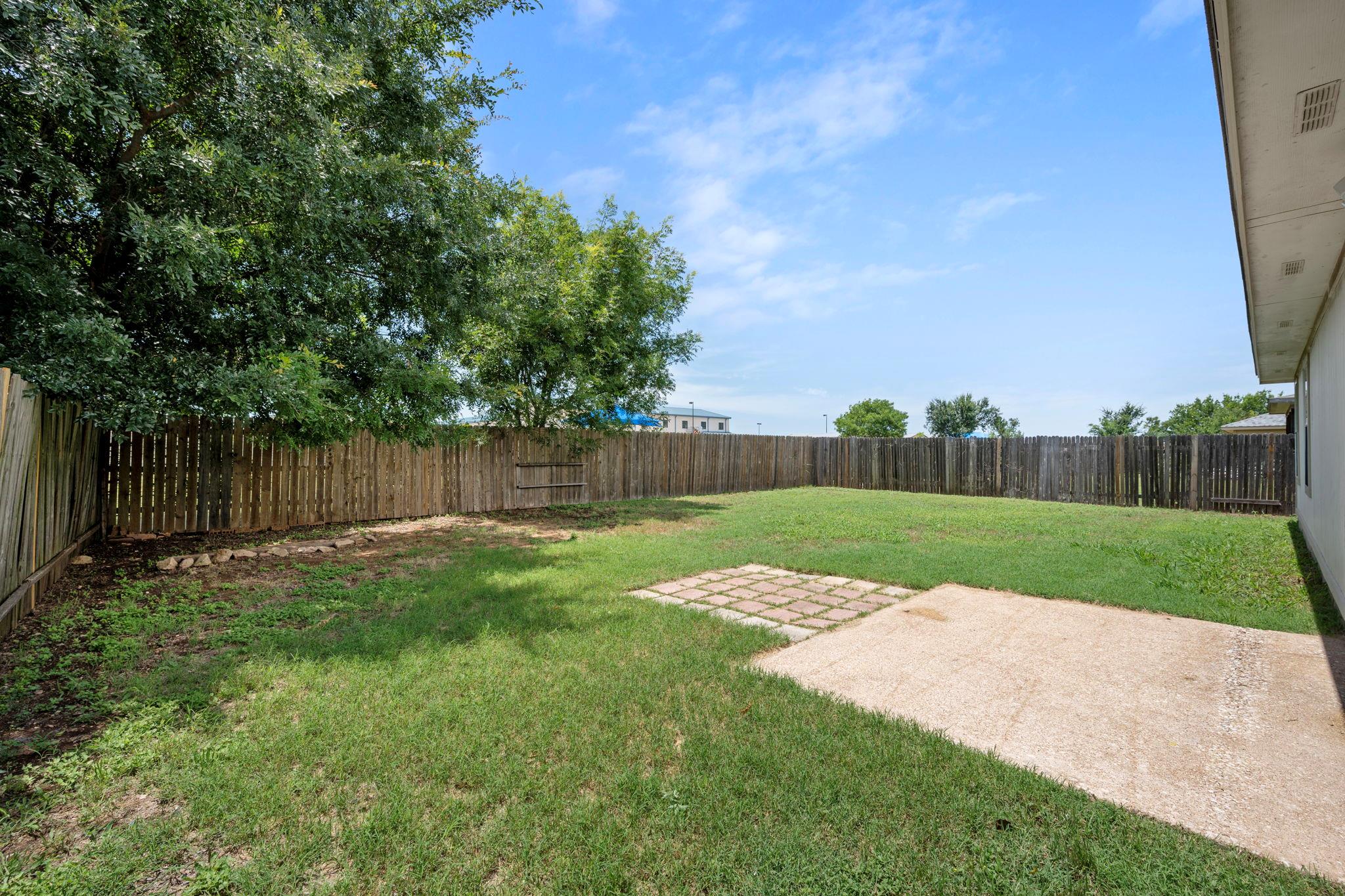 707 Eaglecreek Dr, Leander, TX 78641