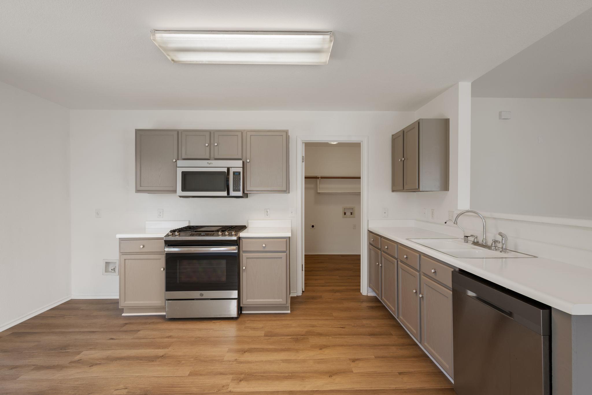 707 Eaglecreek Dr, Leander, TX 78641