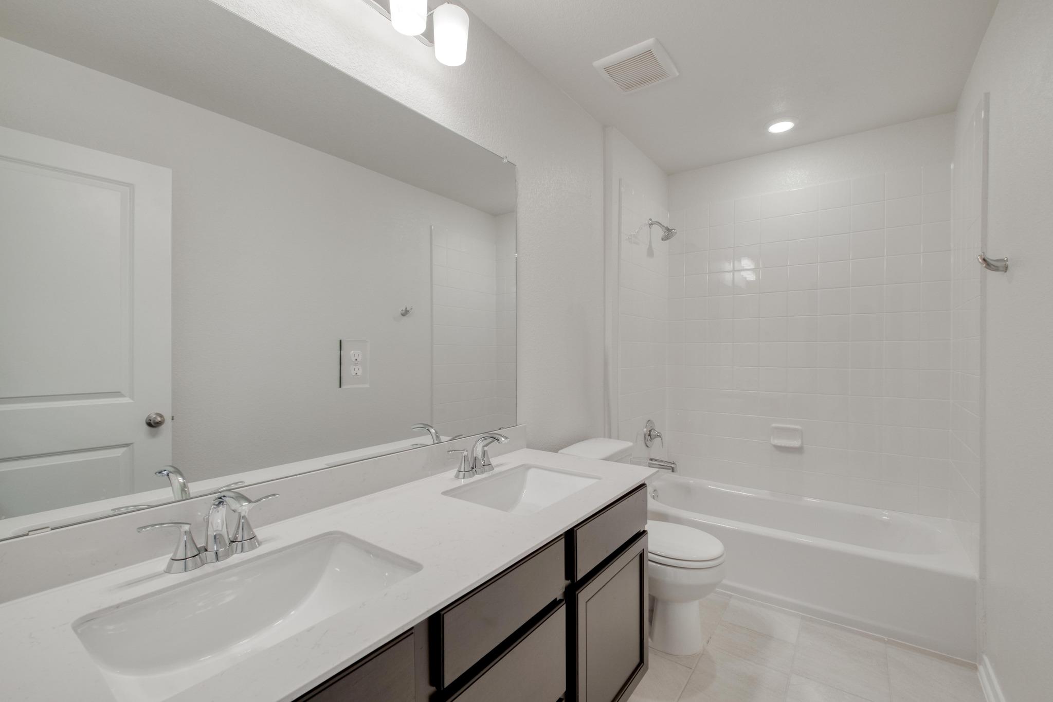 1552 Garlock Dr, Leander, TX 78641