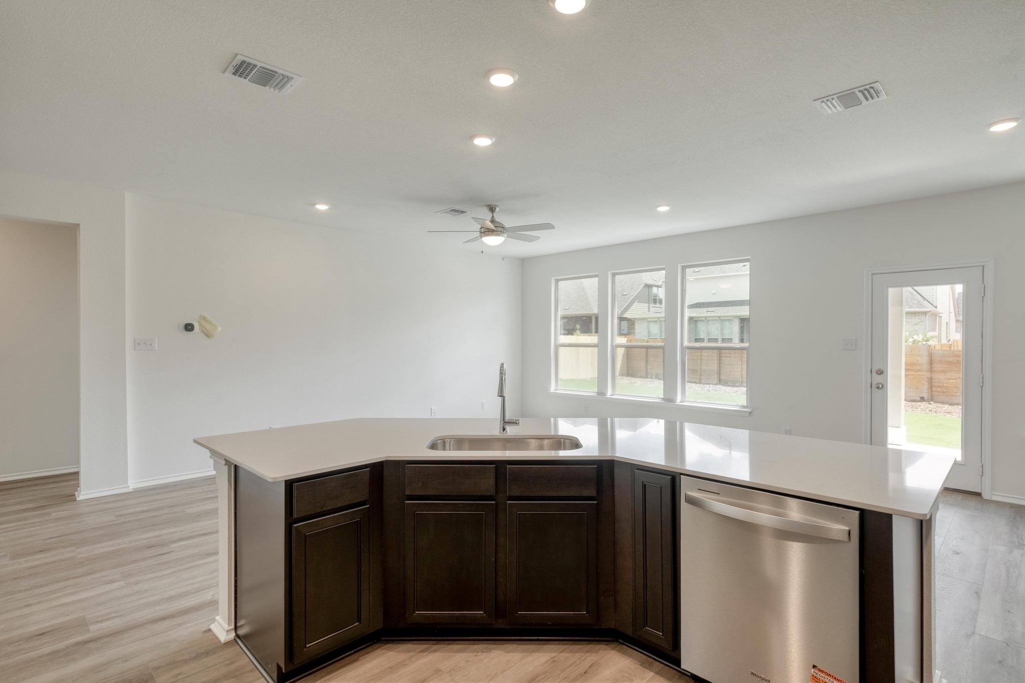 1552 Garlock Dr, Leander, TX 78641