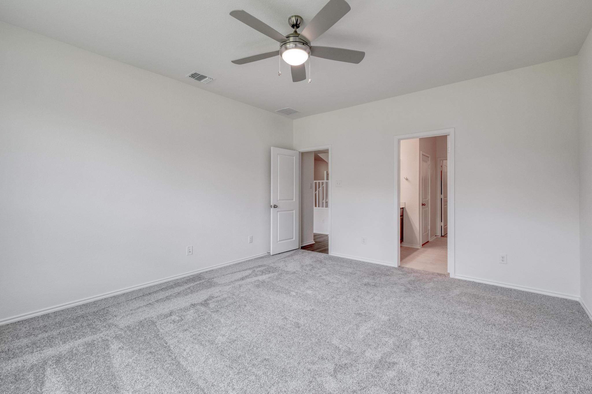 1552 Garlock Dr, Leander, TX 78641