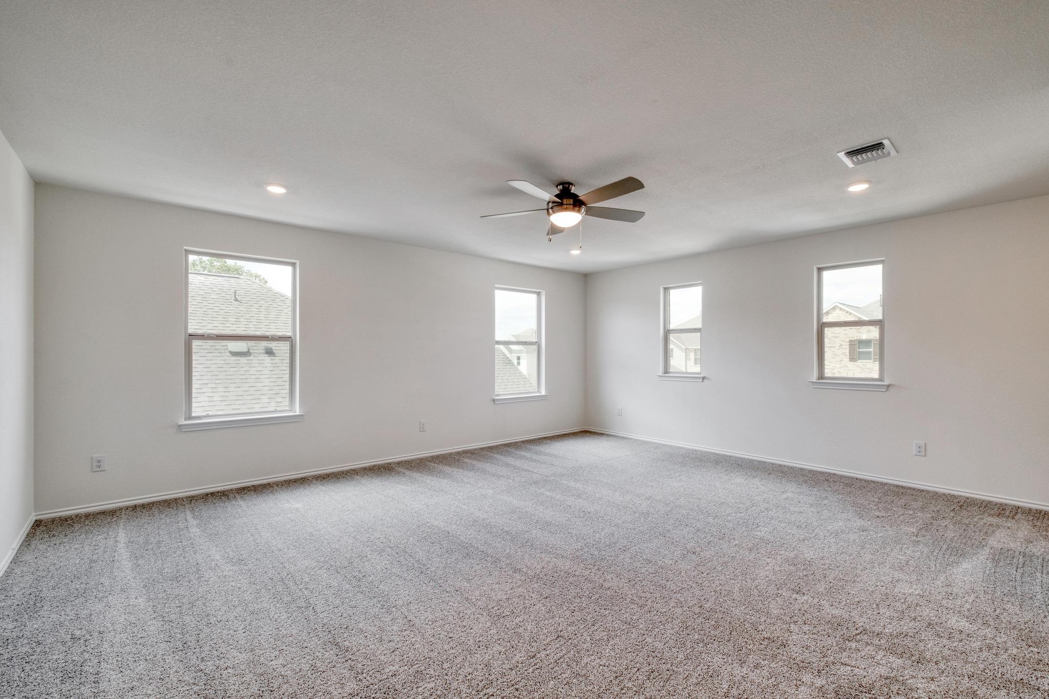 1552 Garlock Dr, Leander, TX 78641