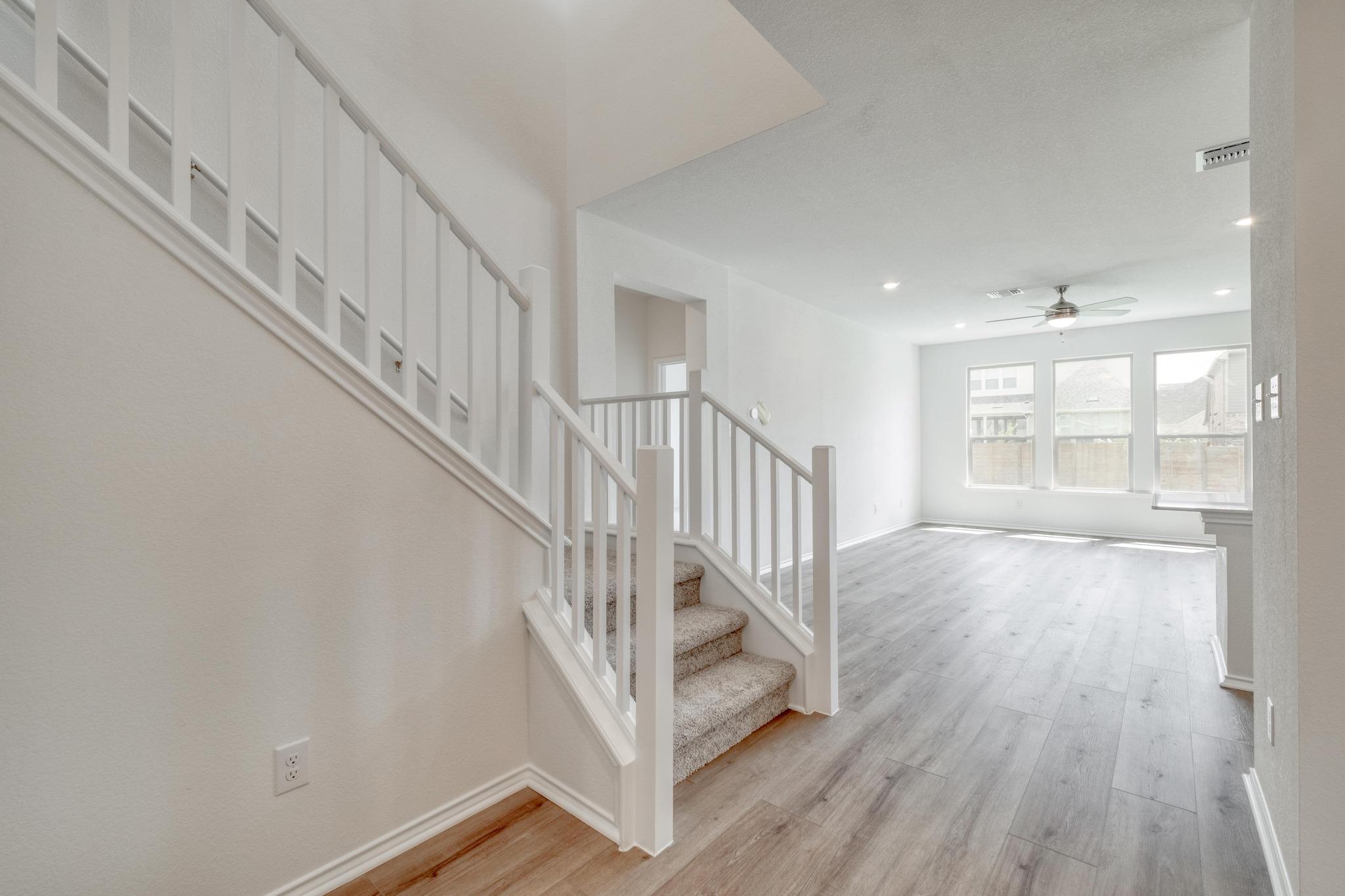 1552 Garlock Dr, Leander, TX 78641