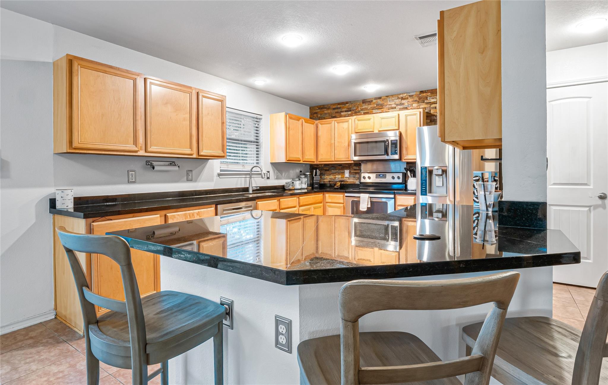 8936 Milton Lease Dr, Austin, TX 78747